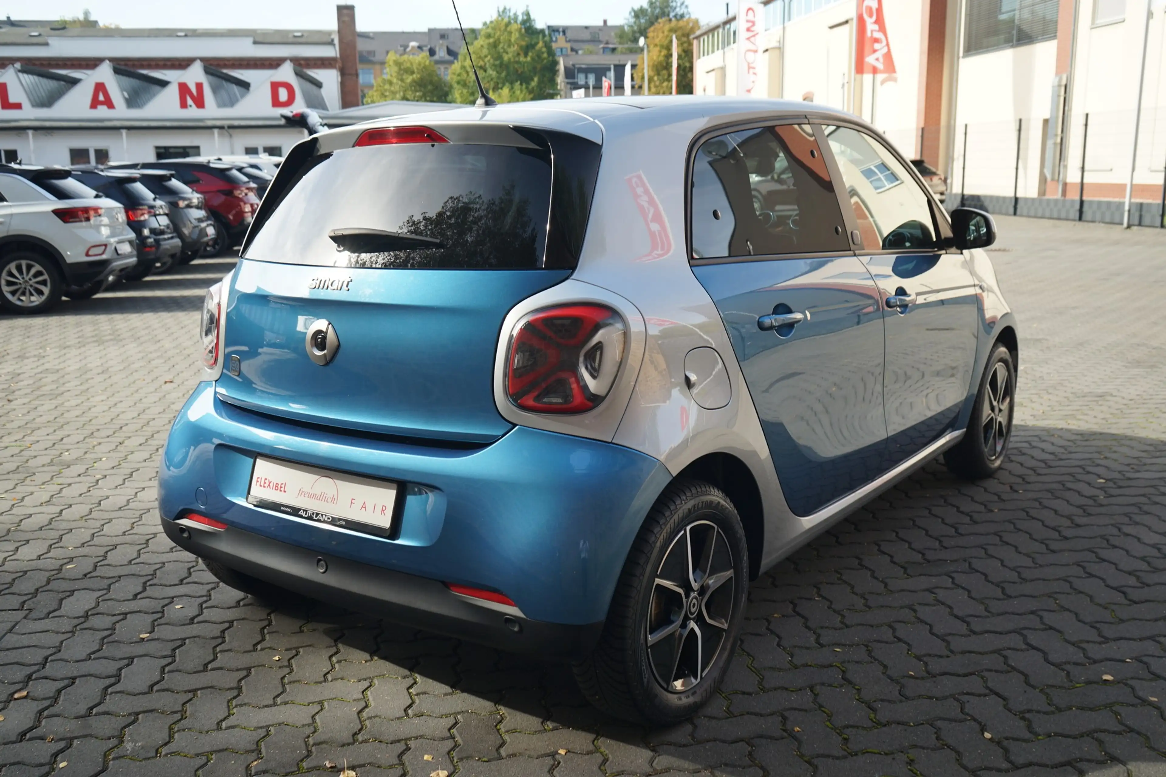 smart forFour forfour electric drive / EQ LED Kamera Klimaaut. — photo 6