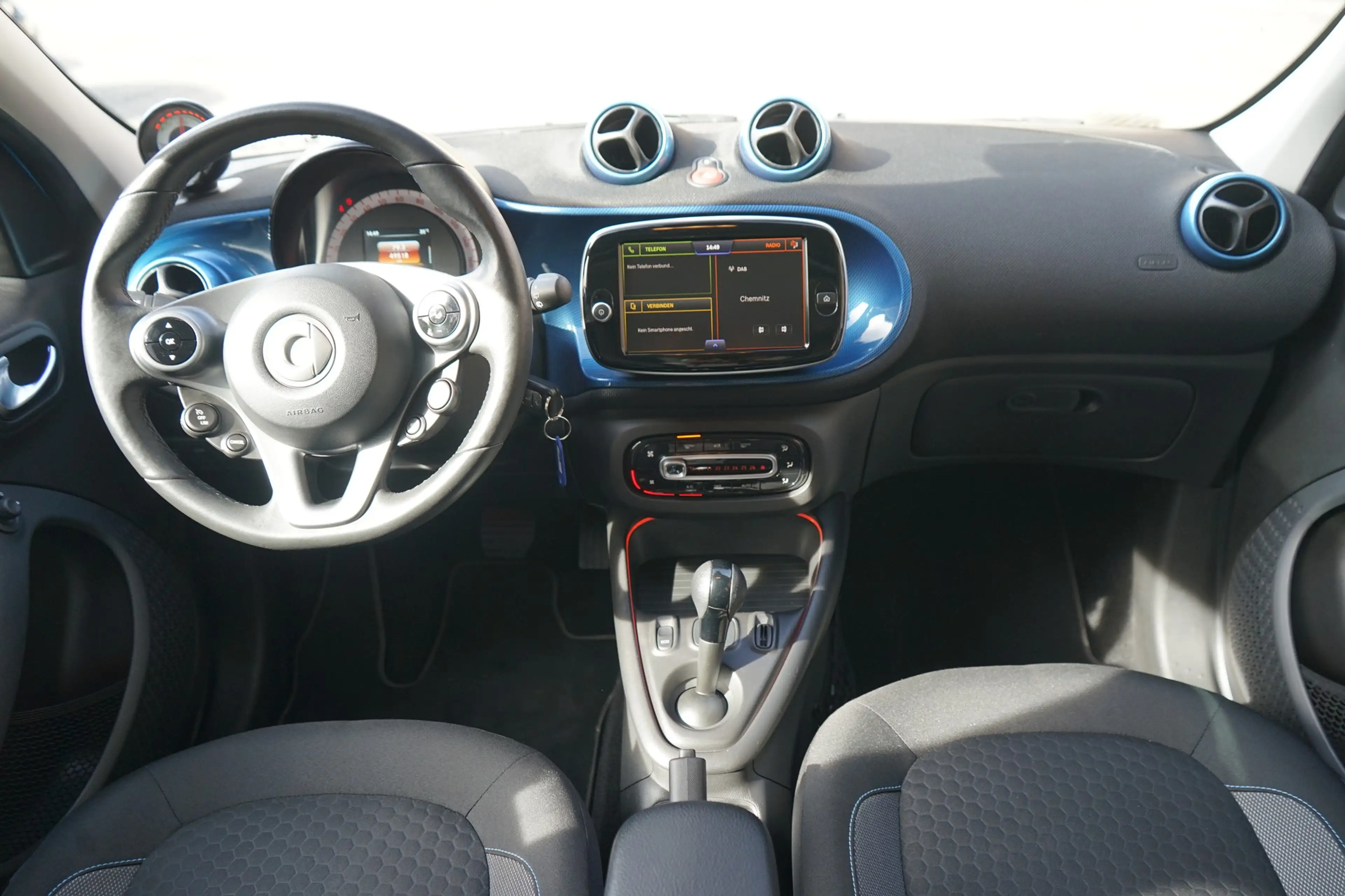 smart forFour forfour electric drive / EQ LED Kamera Klimaaut. — photo 10