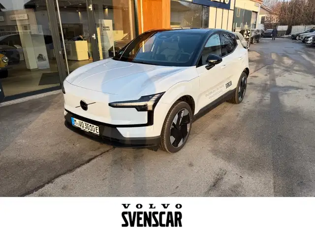 Volvo EX30 Single Motor Extended Range Plus HarmanKardon LED