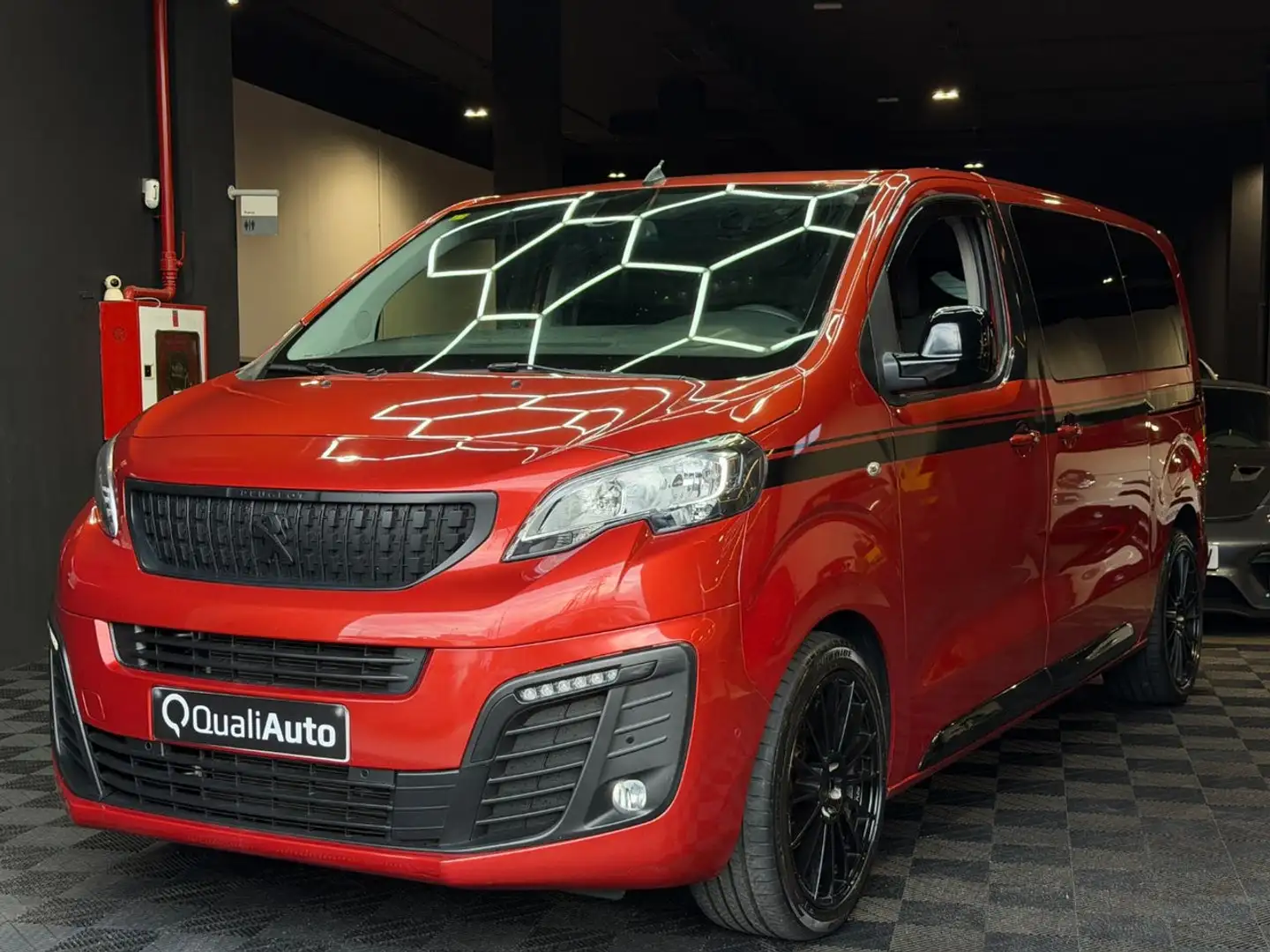 Peugeot Traveller Allure BlueHDi 110KW 150CV Standard Naranja - 2