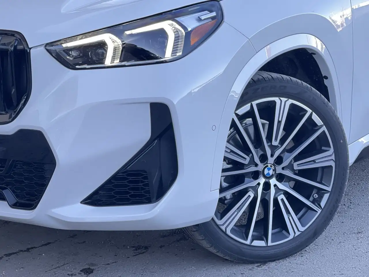 BMW X1 снимка BMW X1
