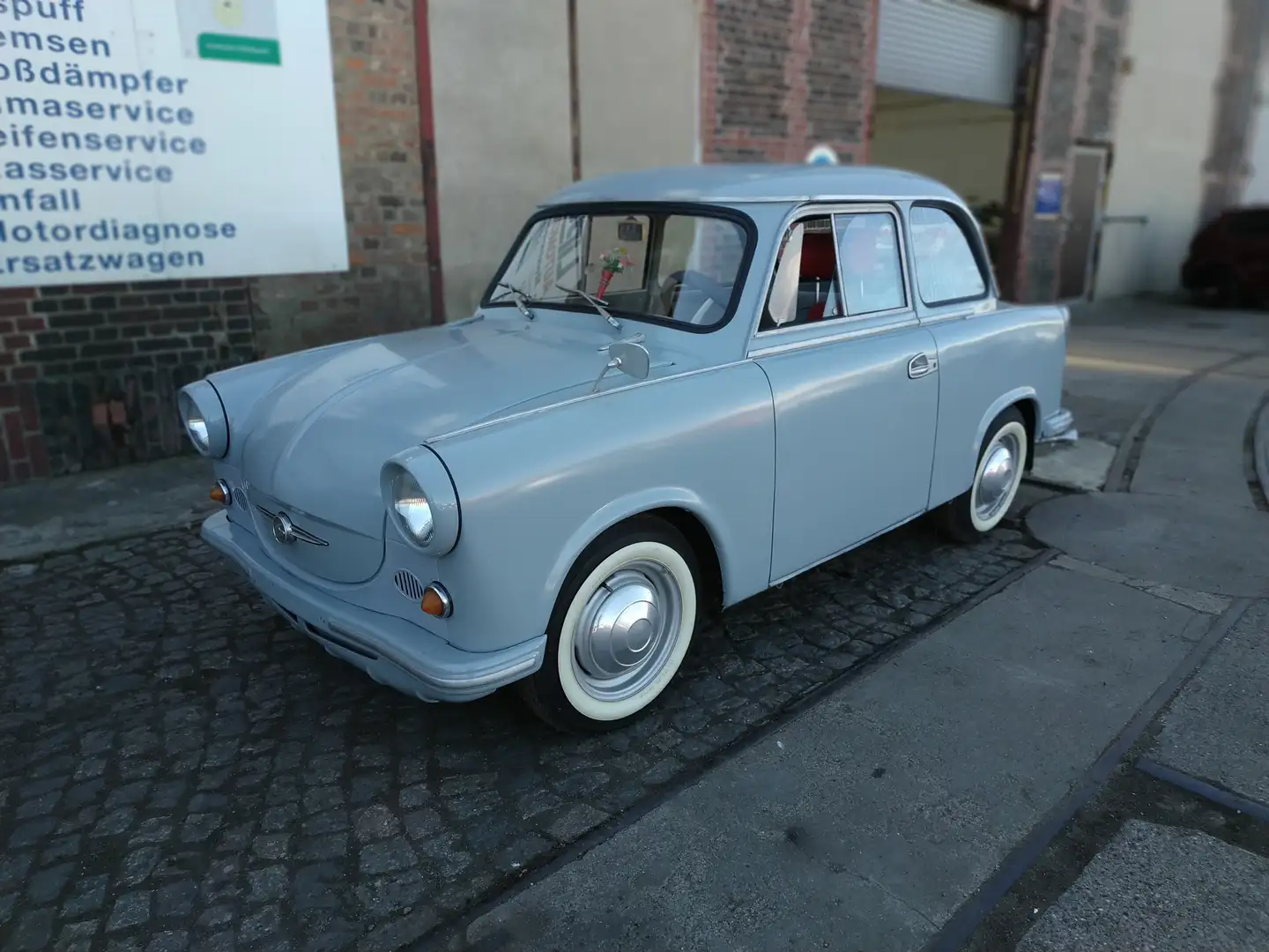 Trabant P50 Oldtimer Blau - 1