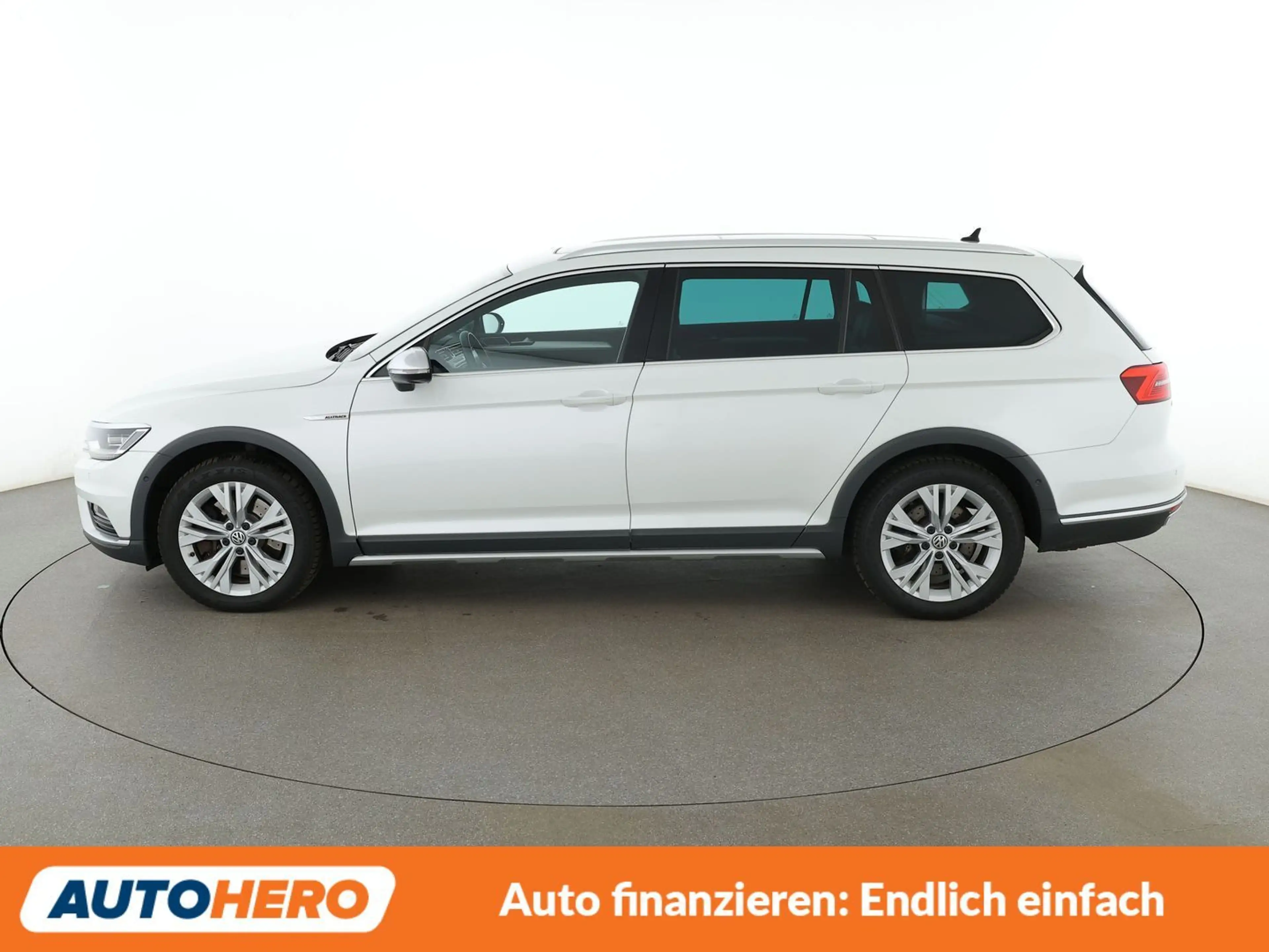 Volkswagen Passat Alltrack 2.0 TDI 4Motion BlueMotion Tech Aut.*NAVI*360* — photo 3