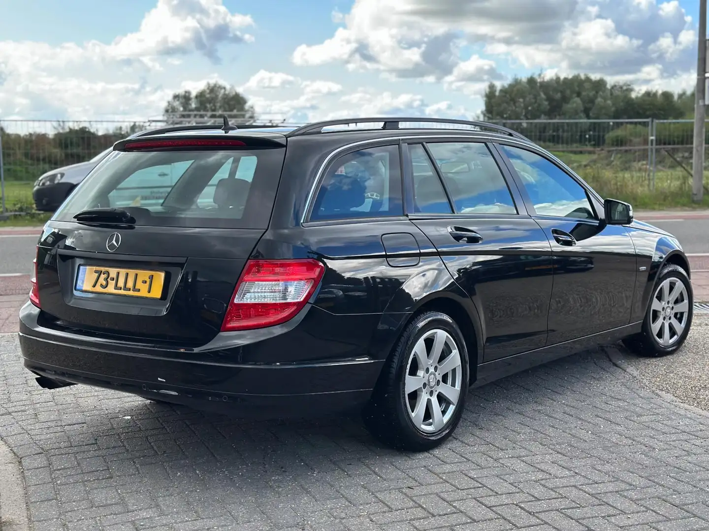 Mercedes-Benz C 180 Estate K BlueEFFICIENCY Business Edition Zwart - 2