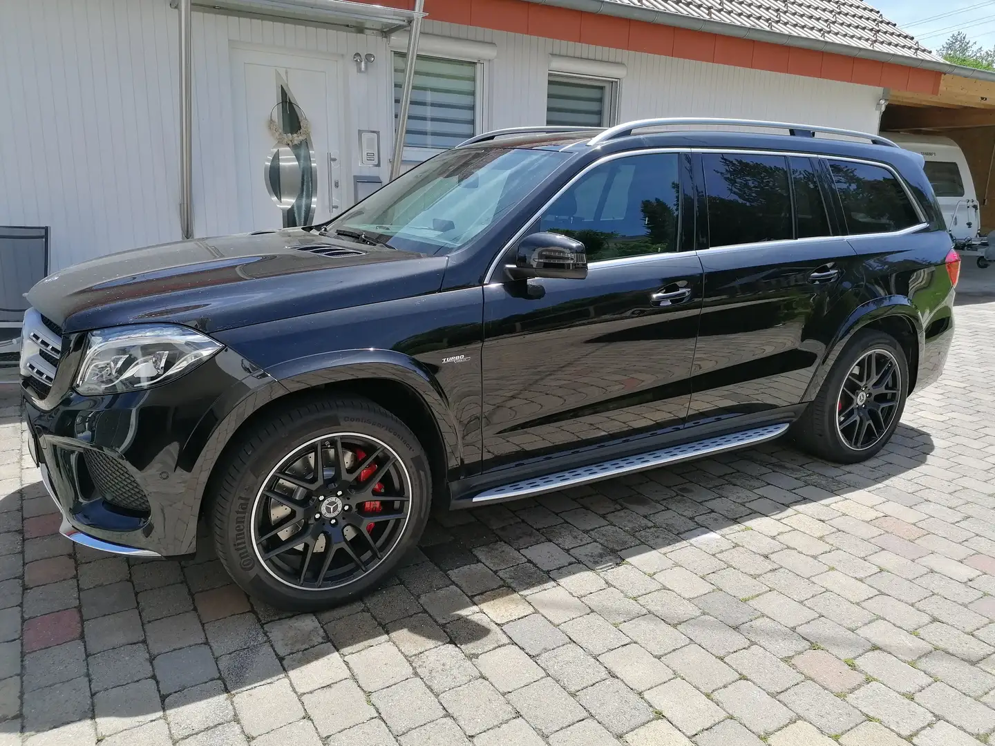 Mercedes-Benz GLS 350 GLS 350 d 4Matic 9G-TRONIC AMG Line Black - 1