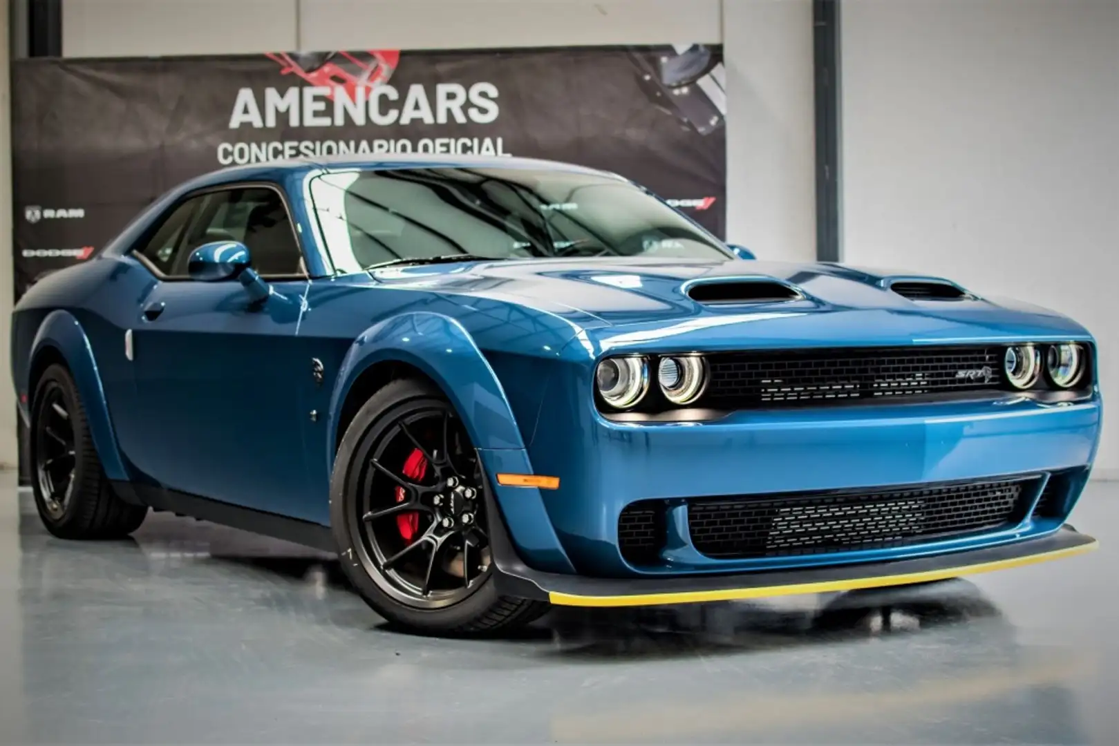 Dodge Challenger SRT Hellcat Redeye 6.2 Supercharged V8 Bleu - 1