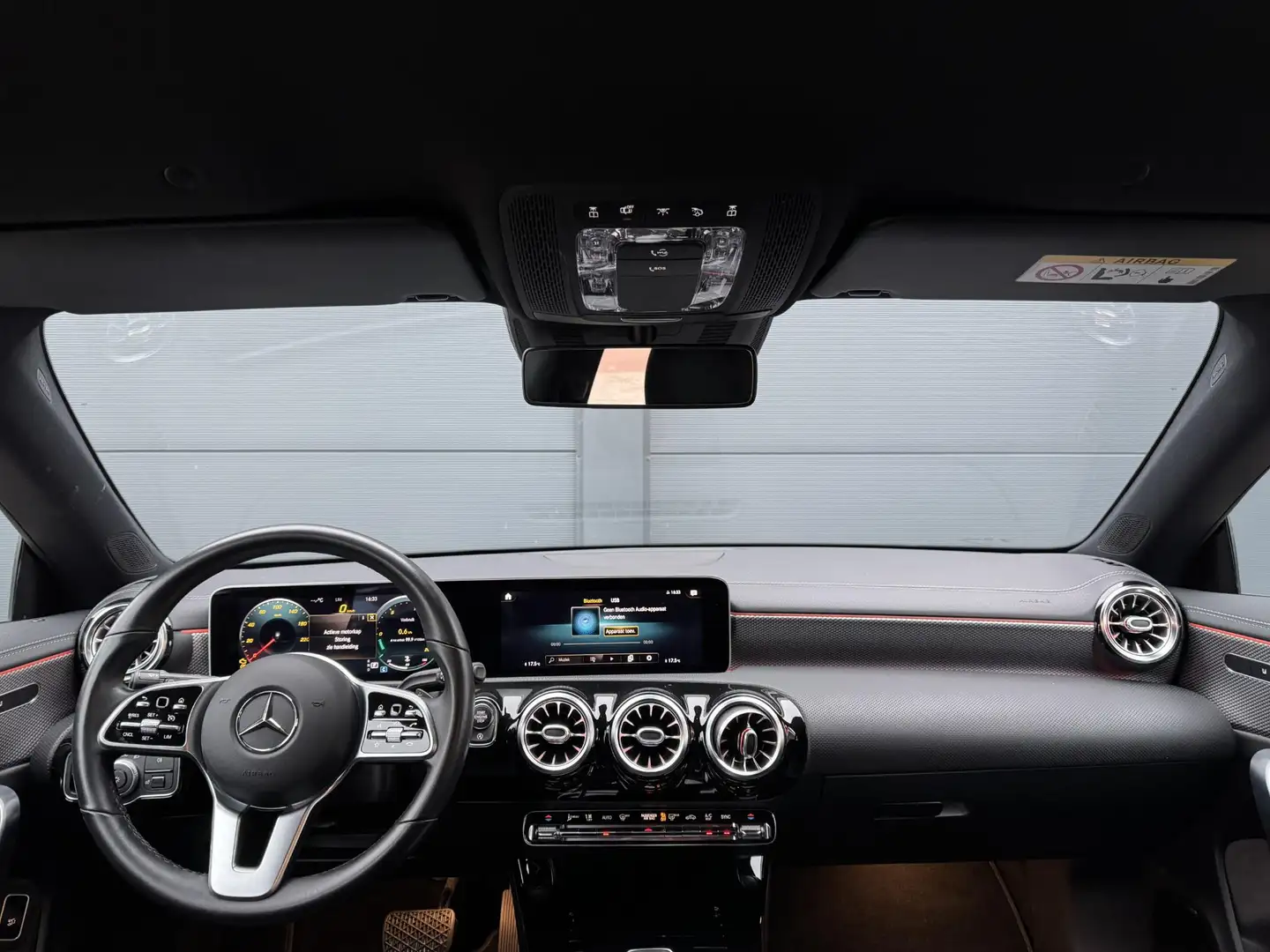 Mercedes-Benz CLA 200 Shooting Brake Solution Luxury AMG / Geen Import Zwart - 2