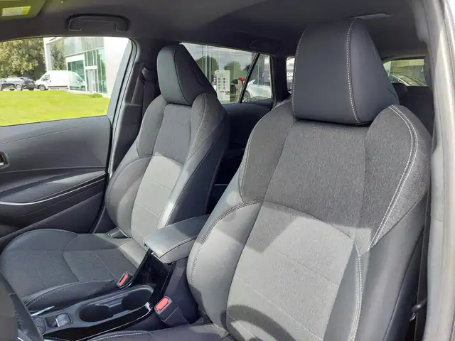 Toyota Corolla view 13