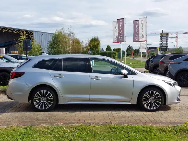 Toyota Corolla view 5