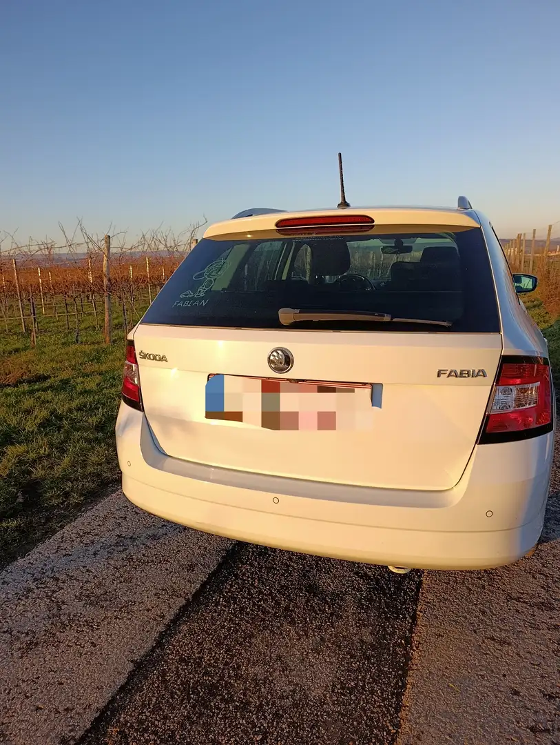 Skoda Fabia Fabia Combi Style 1,2 TSI Style Weiß - 2
