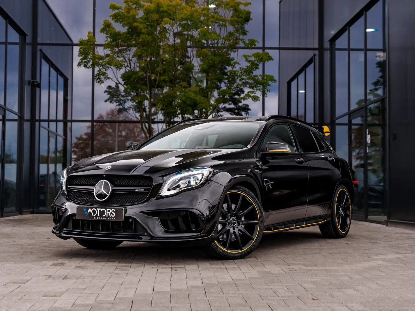 Mercedes-Benz GLA 45 AMG 4-Matic - ACC - sportuitlaat - 360° camera - Zwart - 1