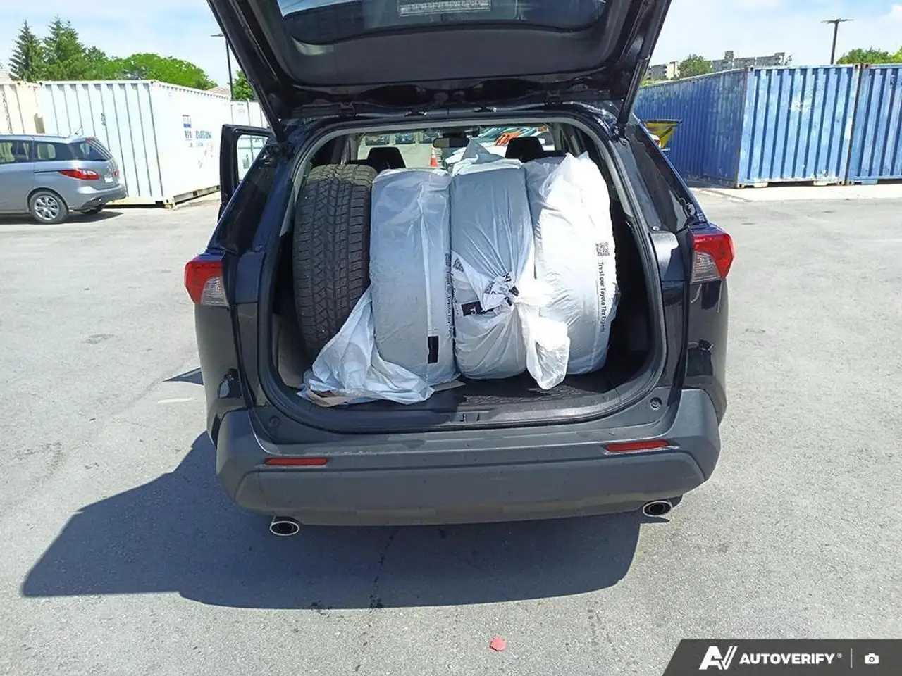 Toyota RAV 4 снимка Toyota RAV 4