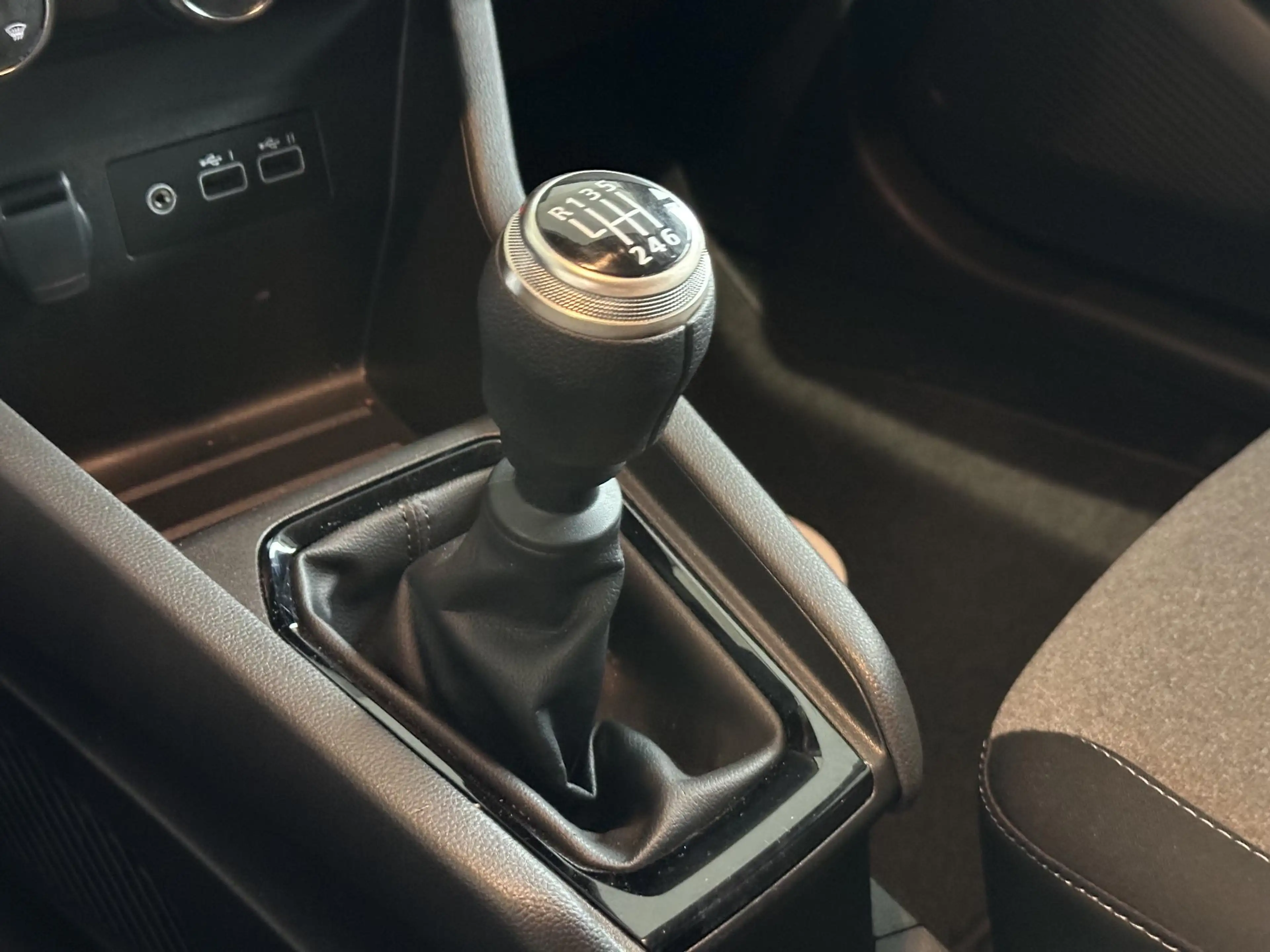 Renault Clio 1.0 TCe 90 GPF evolution ACHTERUITRIJCAMERA | PARK — photo 22