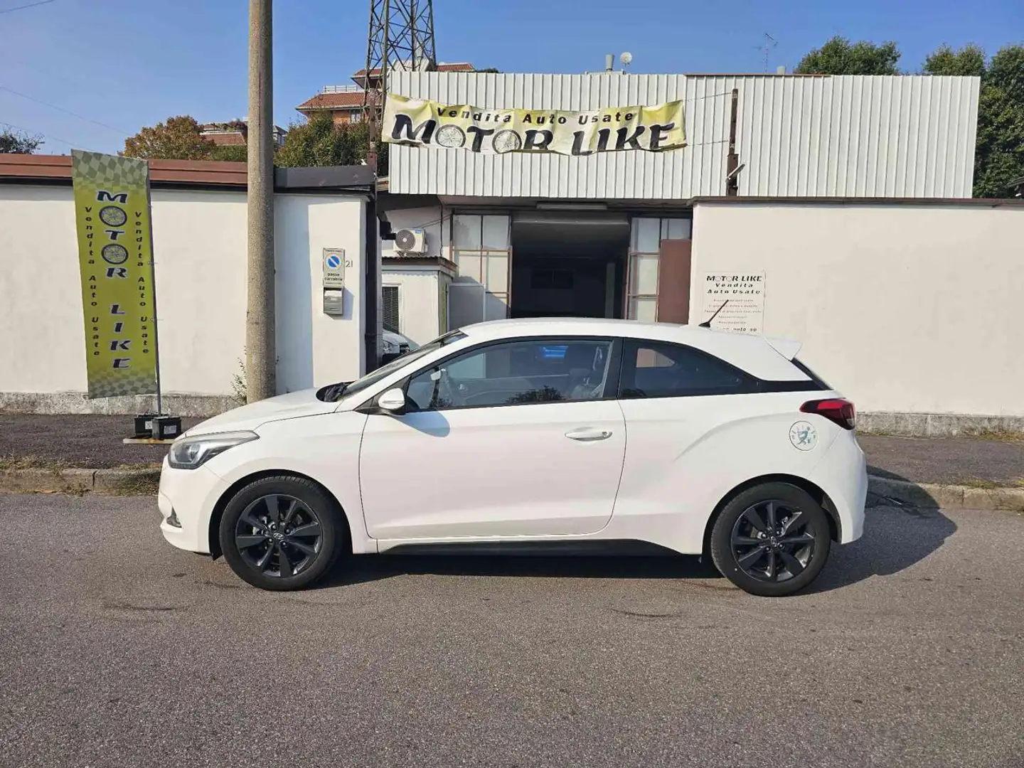 Hyundai i20 Coupé 1.2 3 porte Blanc - 2