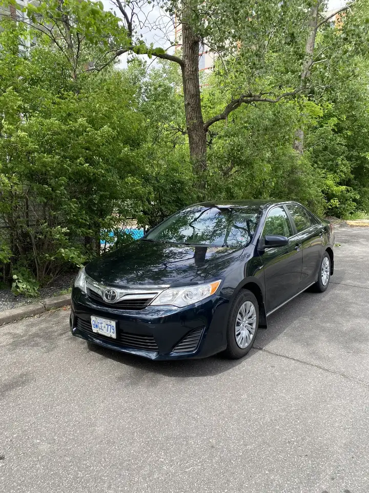 Toyota Camry снимка Toyota Camry