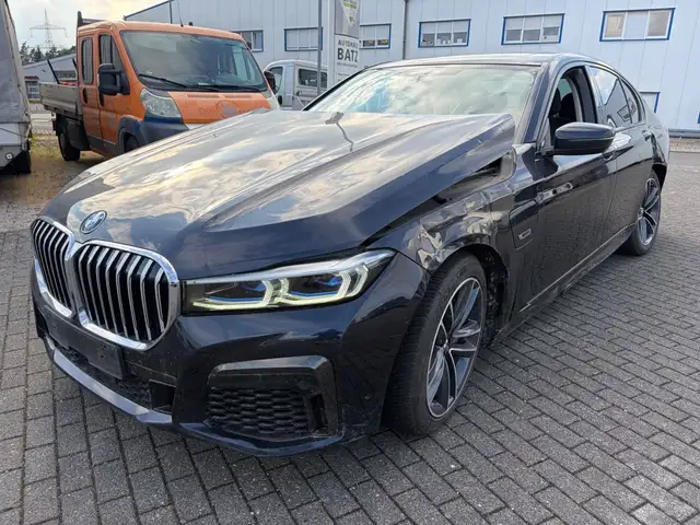 BMW 745 e