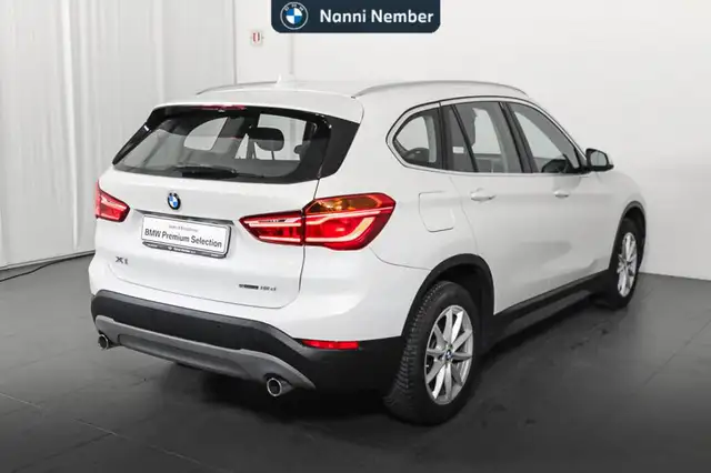 BMW X1 view 3