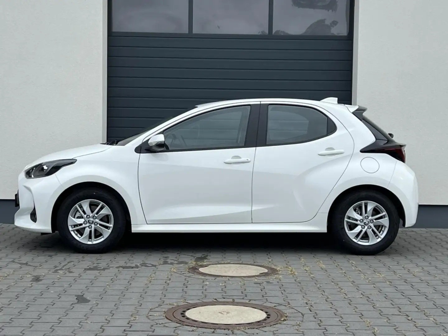 Toyota Yaris Active Comfort 1,5 CVT Hybrid 85kW Winter - 2