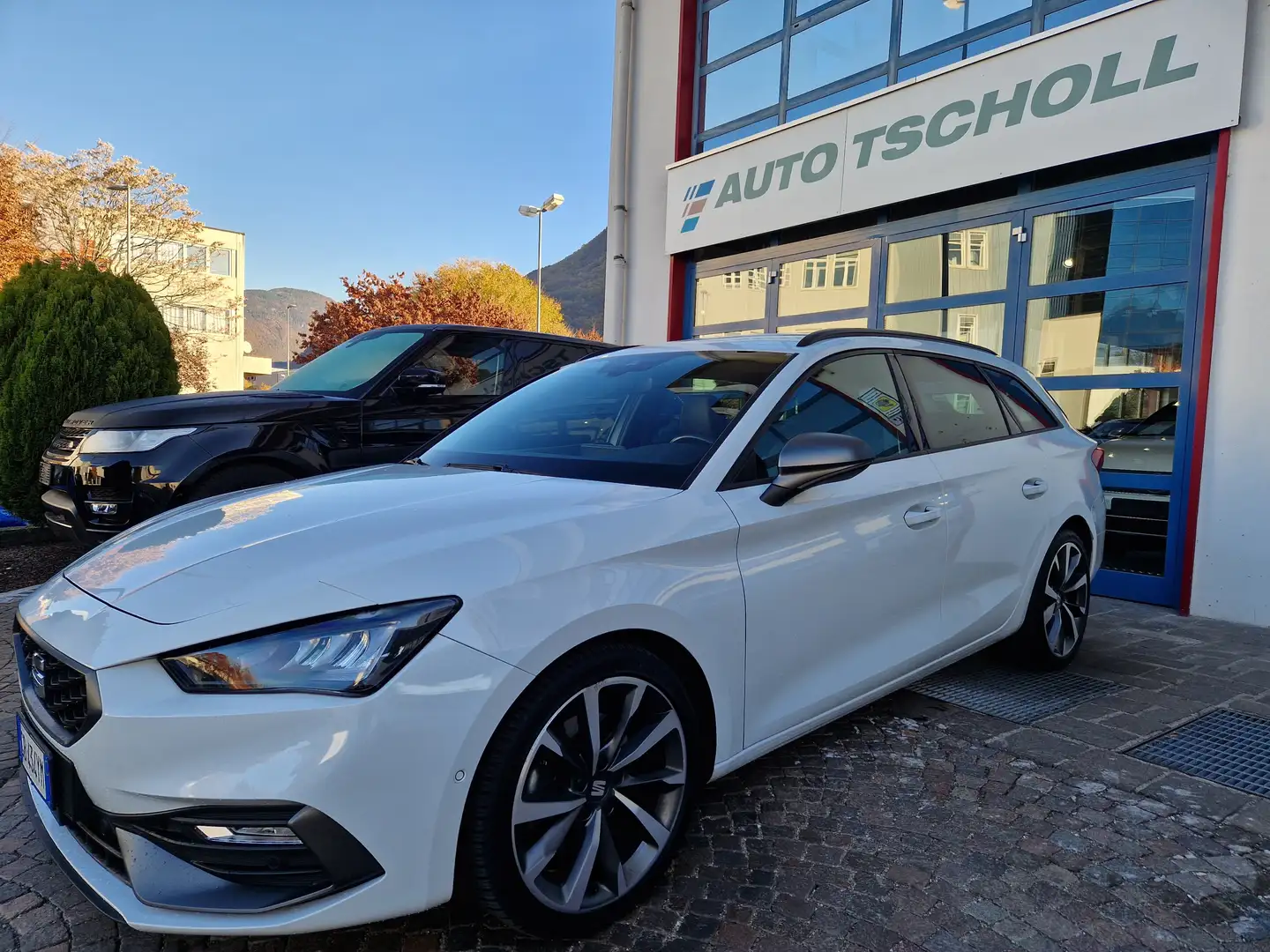 SEAT Leon 2.0 TDI 150Cv SportsTourer FR DSG ACC LED VirCock Blanco - 1