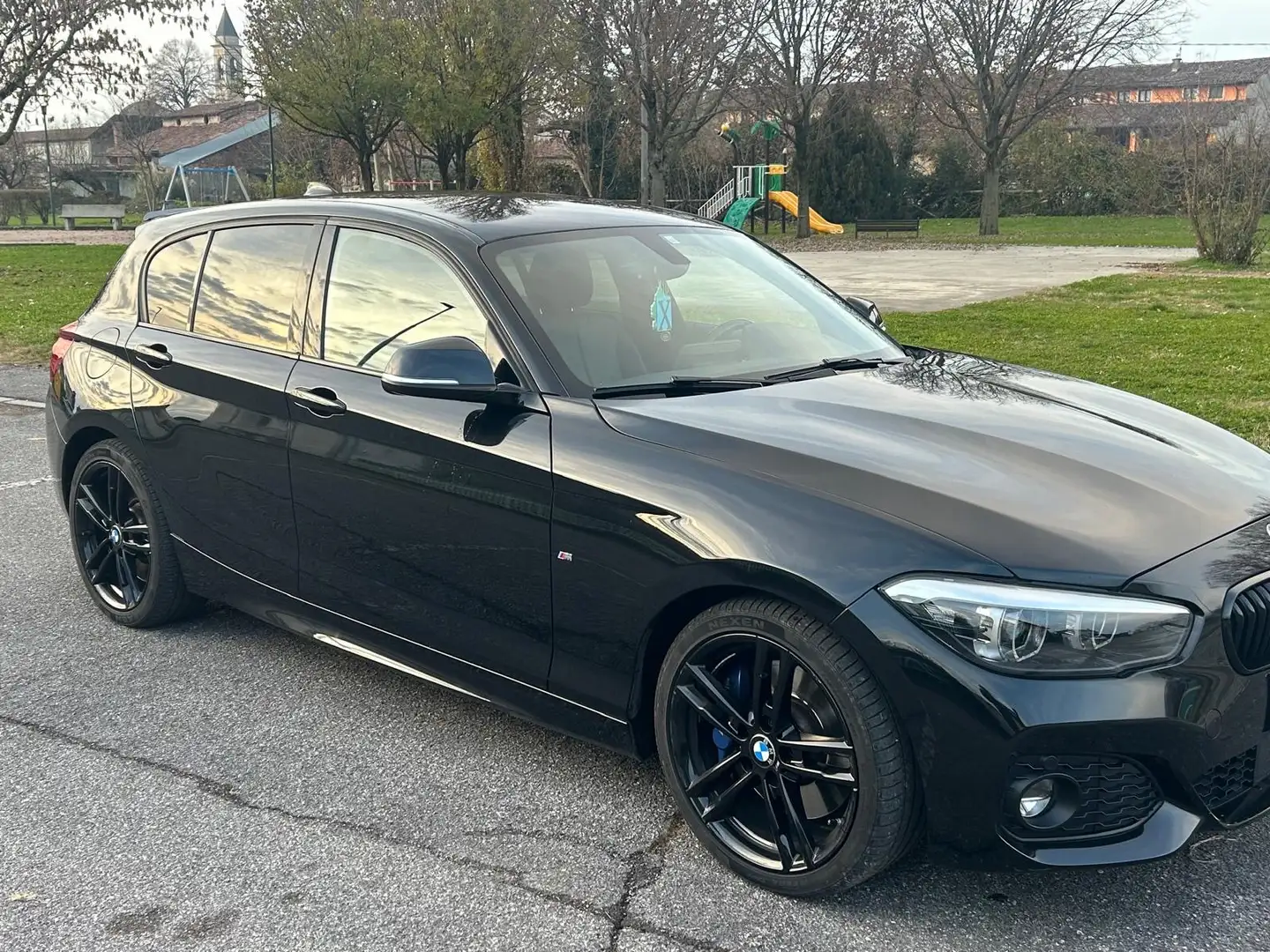 BMW 118 Serie 1 F/20-21 2015 118d Msport 5p auto Nero - 1
