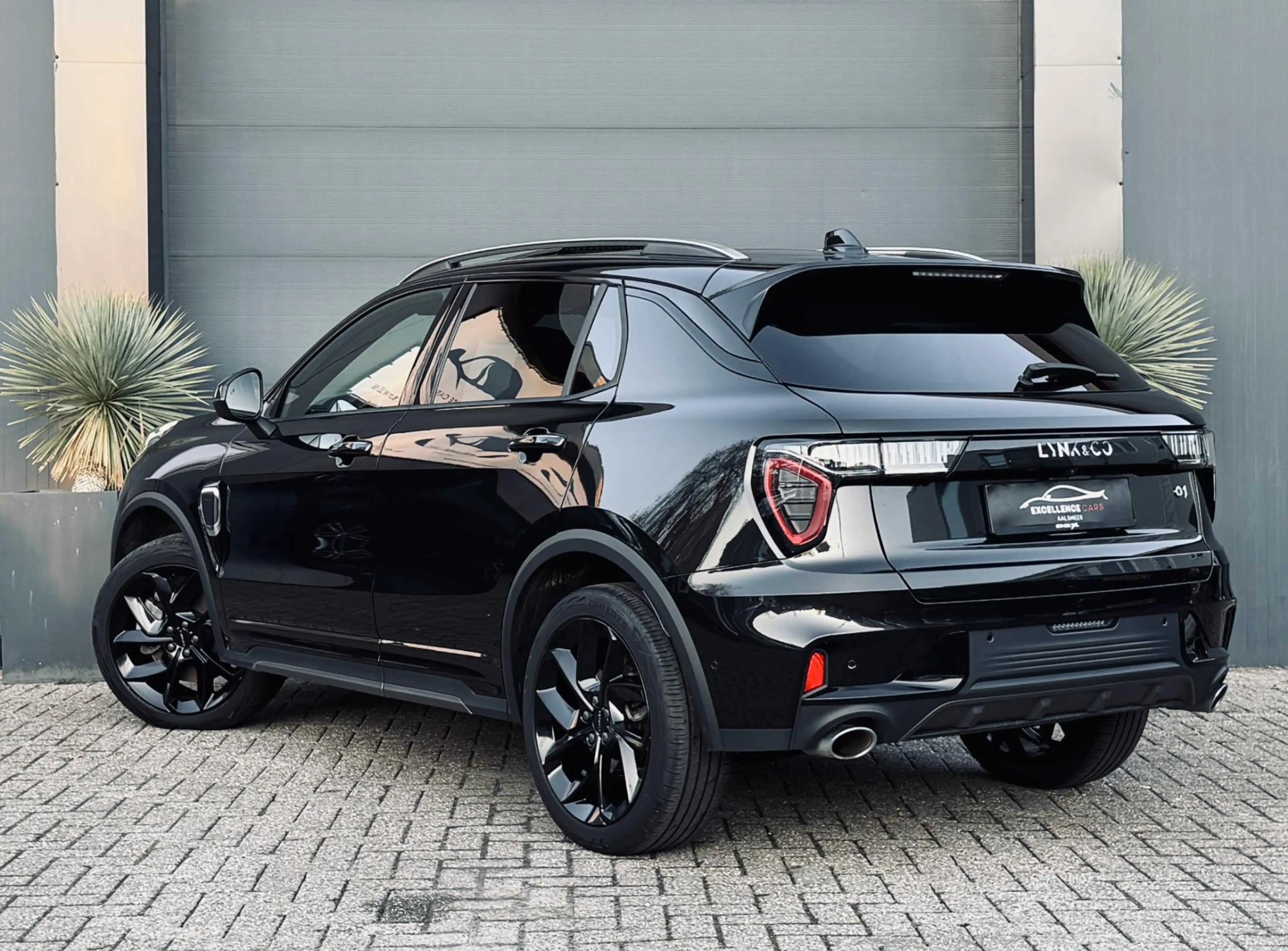 Lynk & Co 01 Pano/Navi/Camera/Trekhaak?blackStyle — photo 11