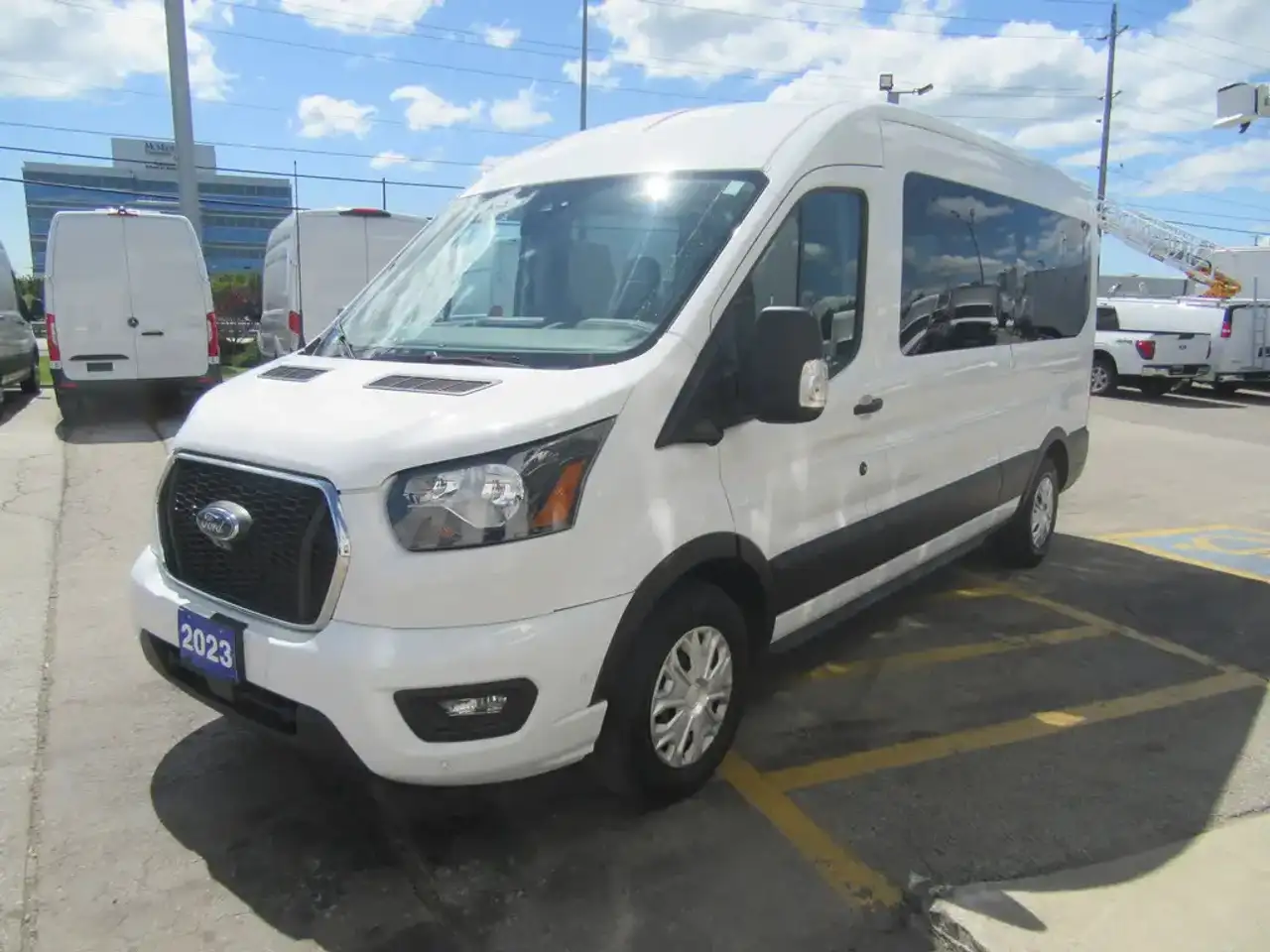 Ford Transit Passenger Wagon снимка Ford Transit Passenger Wagon