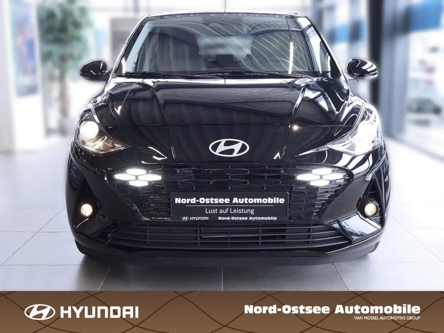 Hyundai i10 Prime Smart Key SHZ LHZ Navi Kamera CarPlay Negro - 2