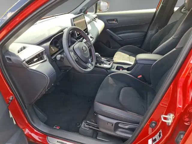 Toyota Corolla Cross view 10