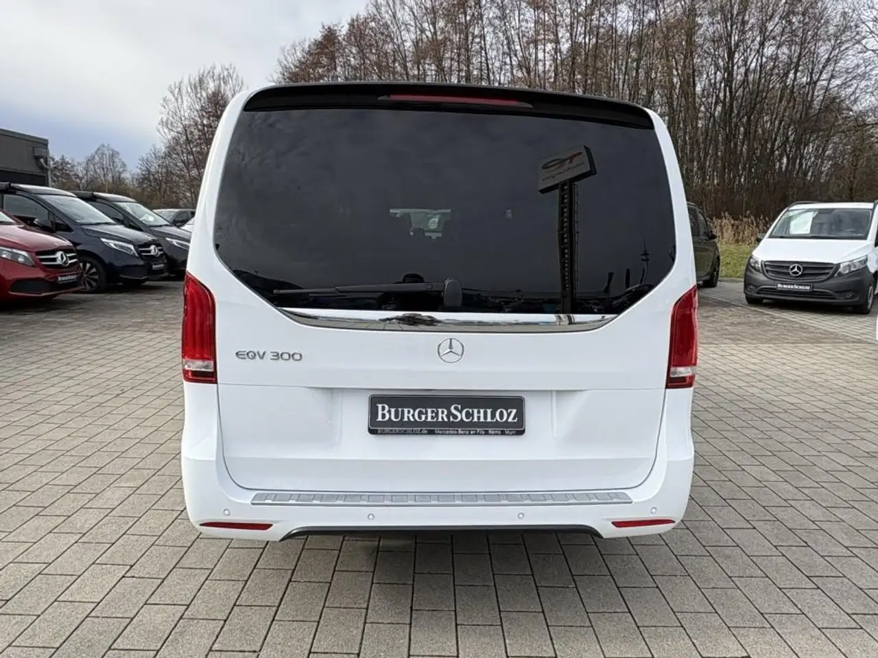 Mercedes-Benz EQV 300 Lang 6-Sitze Distronic 360° LED Navi 360 6