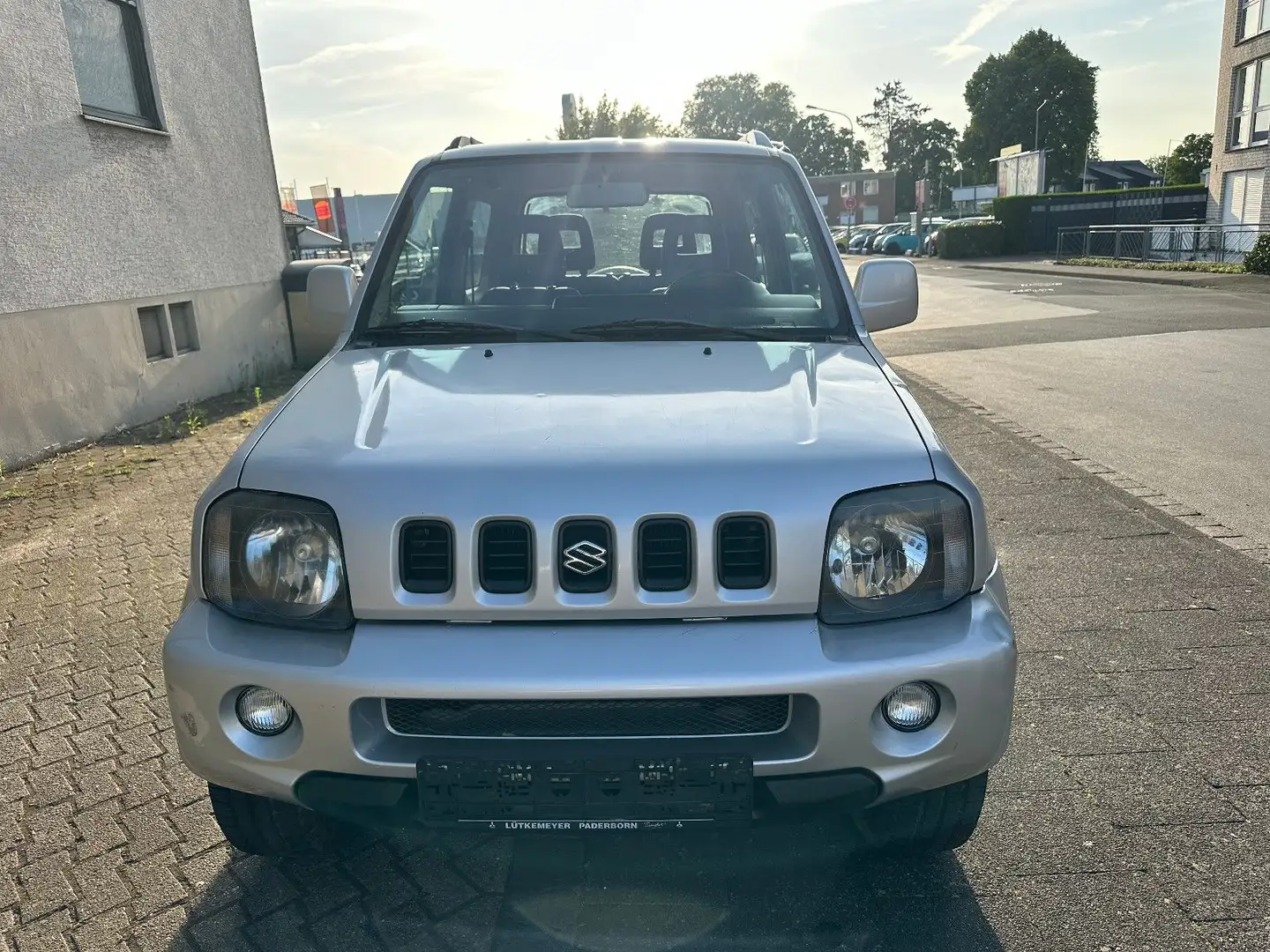 Suzuki Jimny Ranger Lim. Life style,Tüv Bis 01/26 Silber - 2