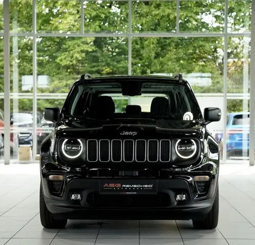 Jeep Renegade view 4