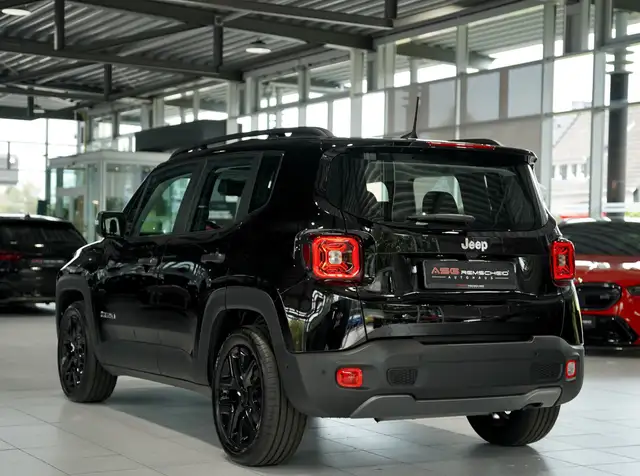 Jeep Renegade view 12