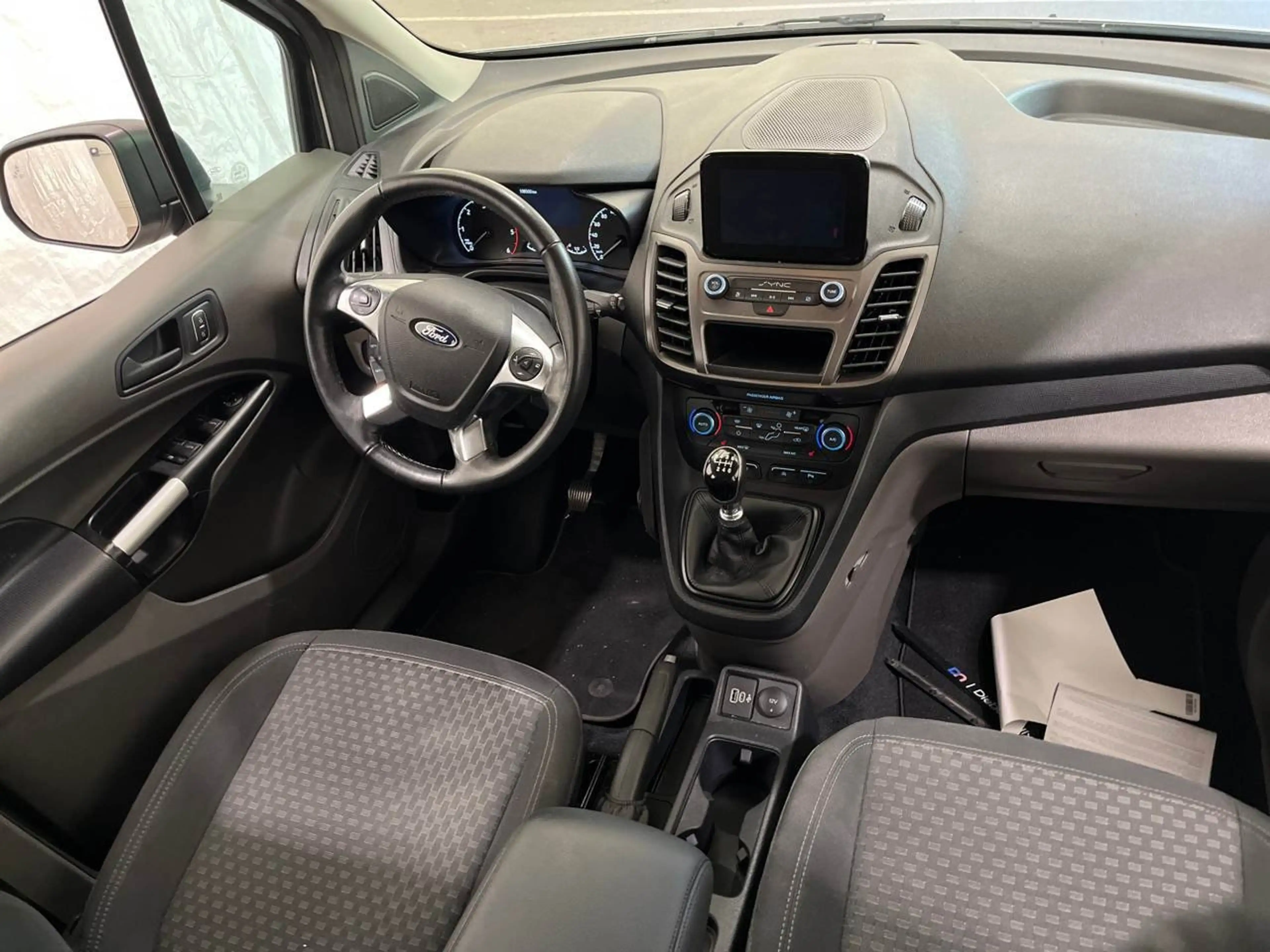 Ford Transit Connect Kombi 1.5 EcoBlue 230 (L2) lang Trend — photo 6