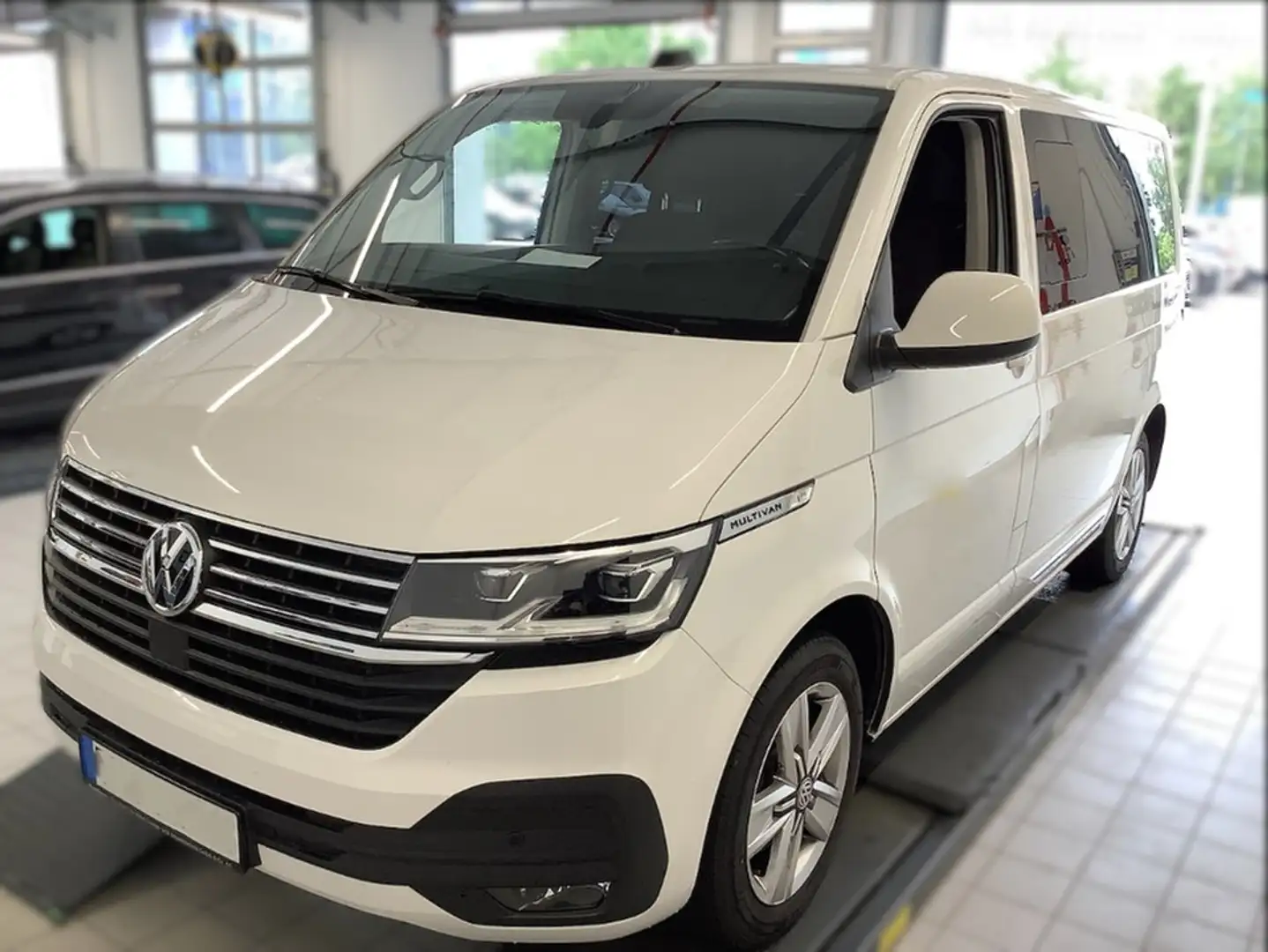Volkswagen T6 Multivan 6.1 2.0 TDI DSG Comfortline LED Navi Weiß - 1