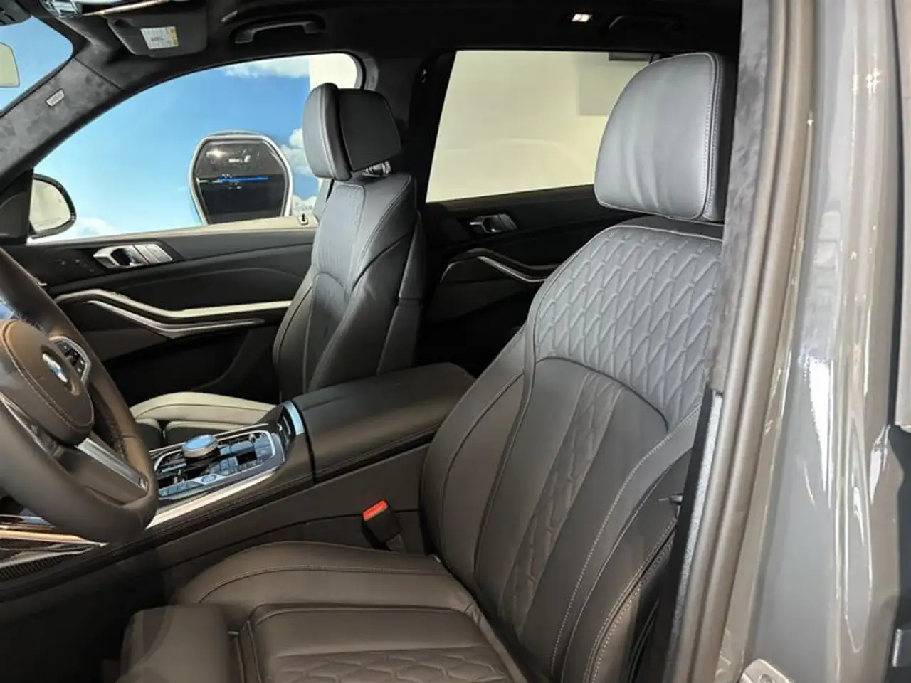 BMW X7 снимка BMW X7