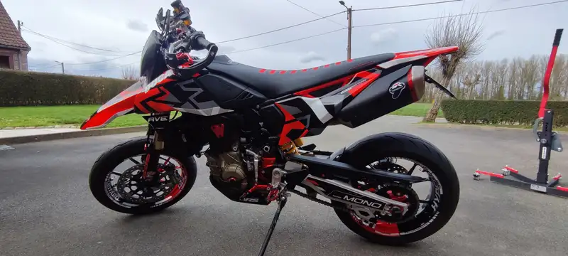 Ducati Hypermotard 698 - foto 3