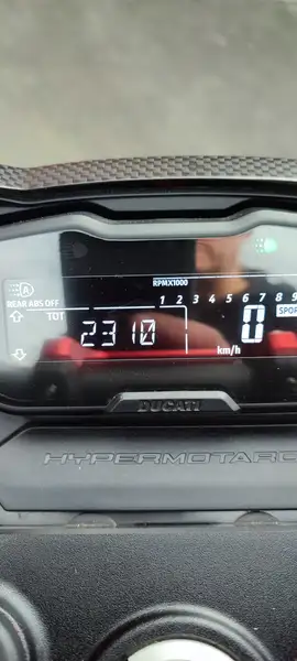 Ducati Hypermotard 698 - foto 2