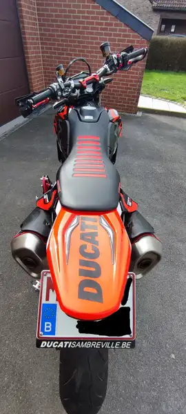 Ducati Hypermotard 698 - foto 8