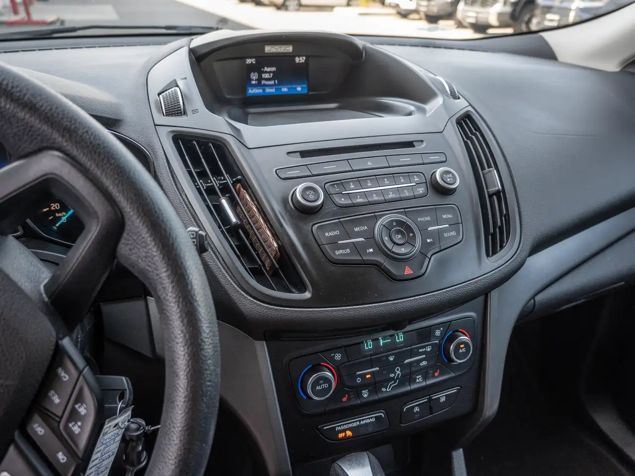 Ford Escape photo Ford Escape