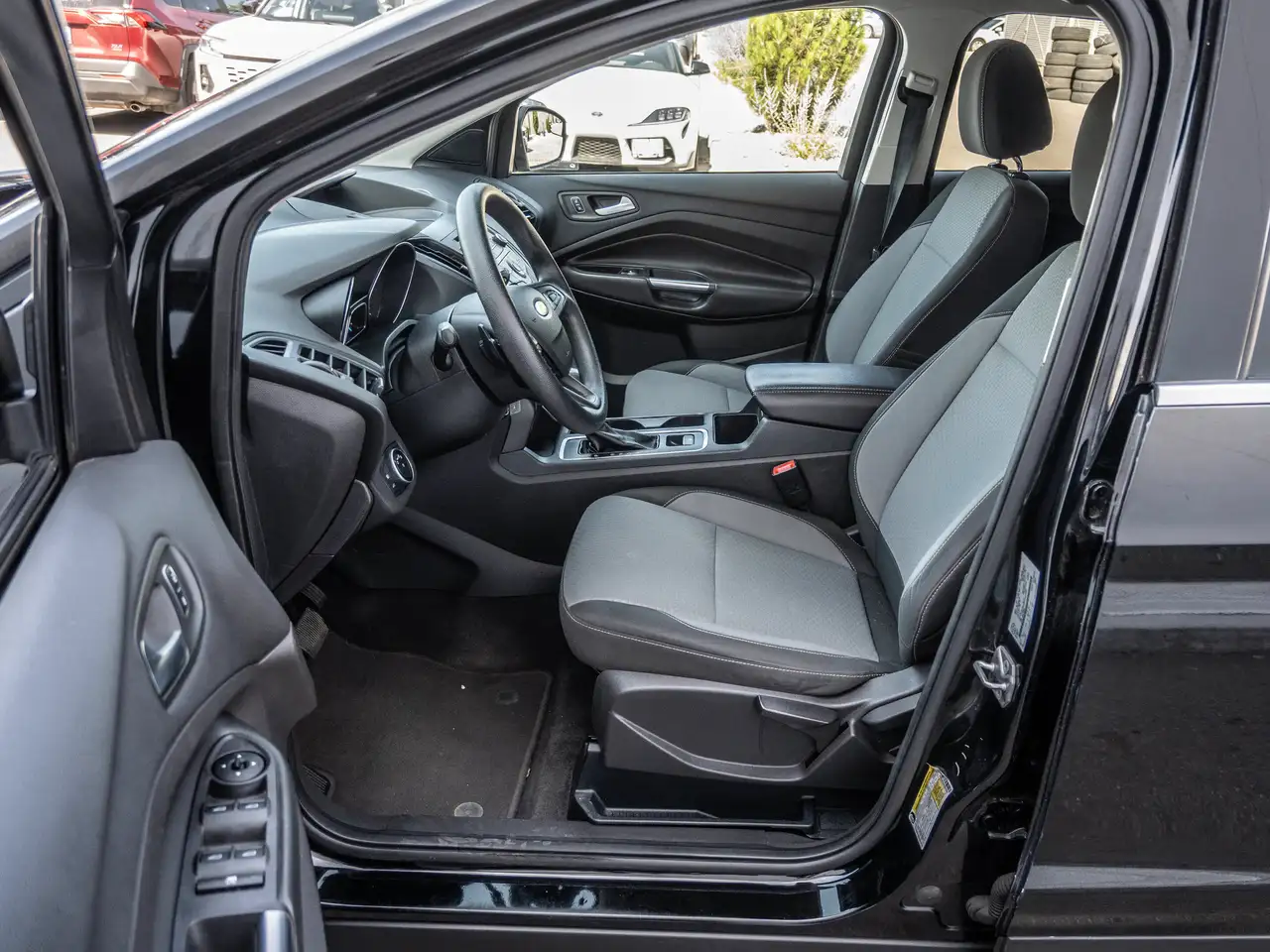 Ford Escape photo Ford Escape