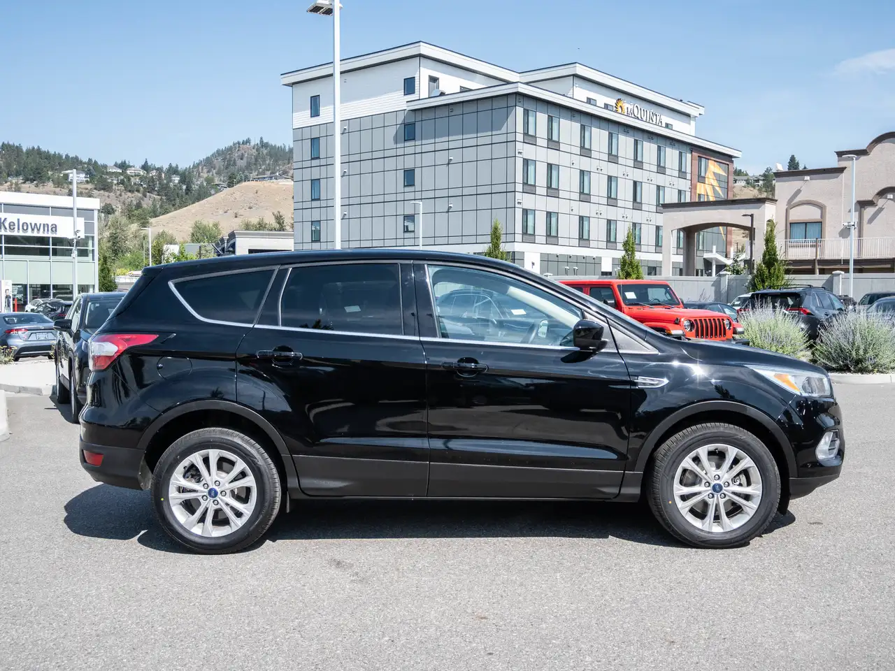 Ford Escape photo Ford Escape