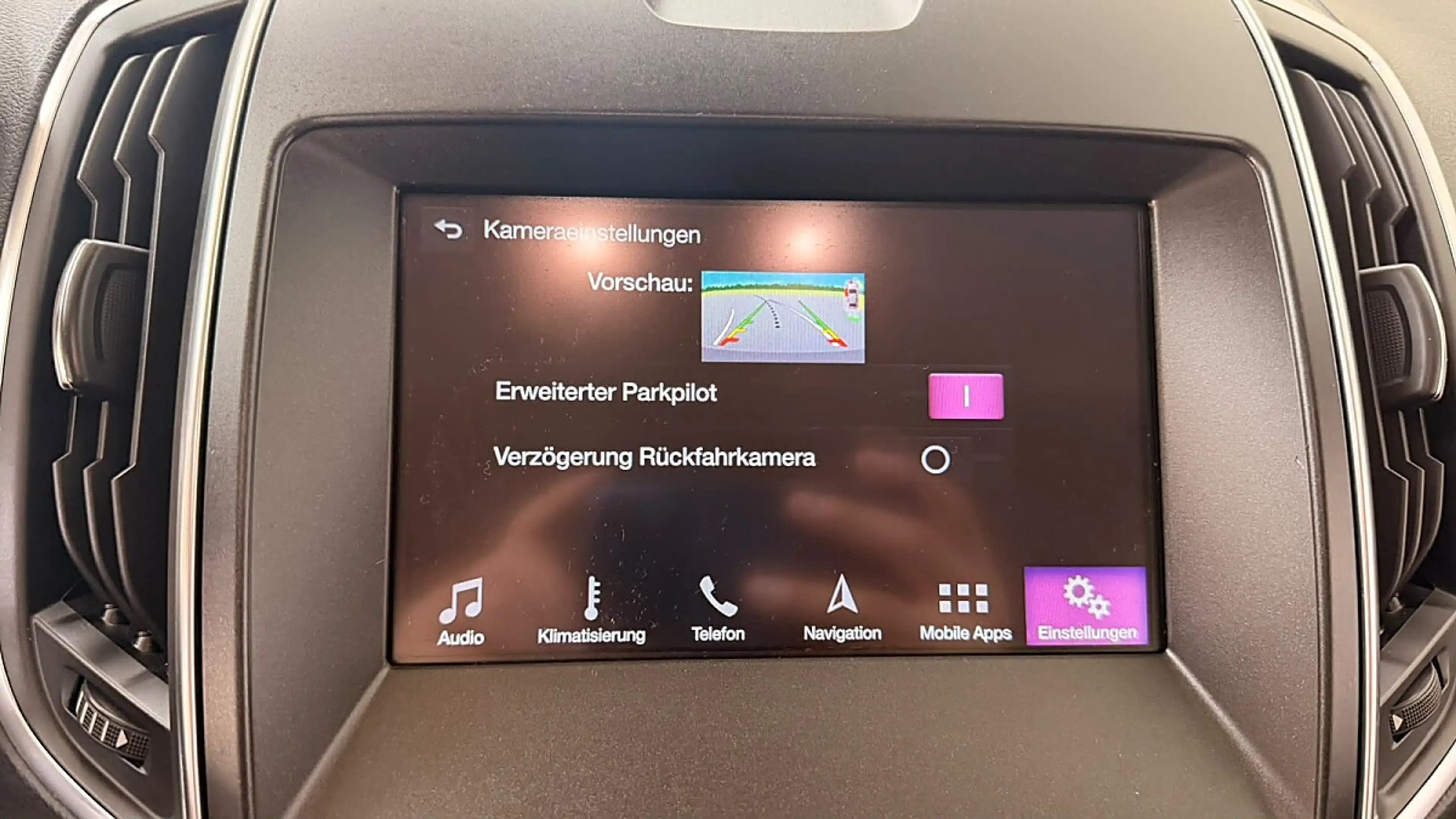 Ford Galaxy 2,0 EcoBlue SCR Titanium — photo 35