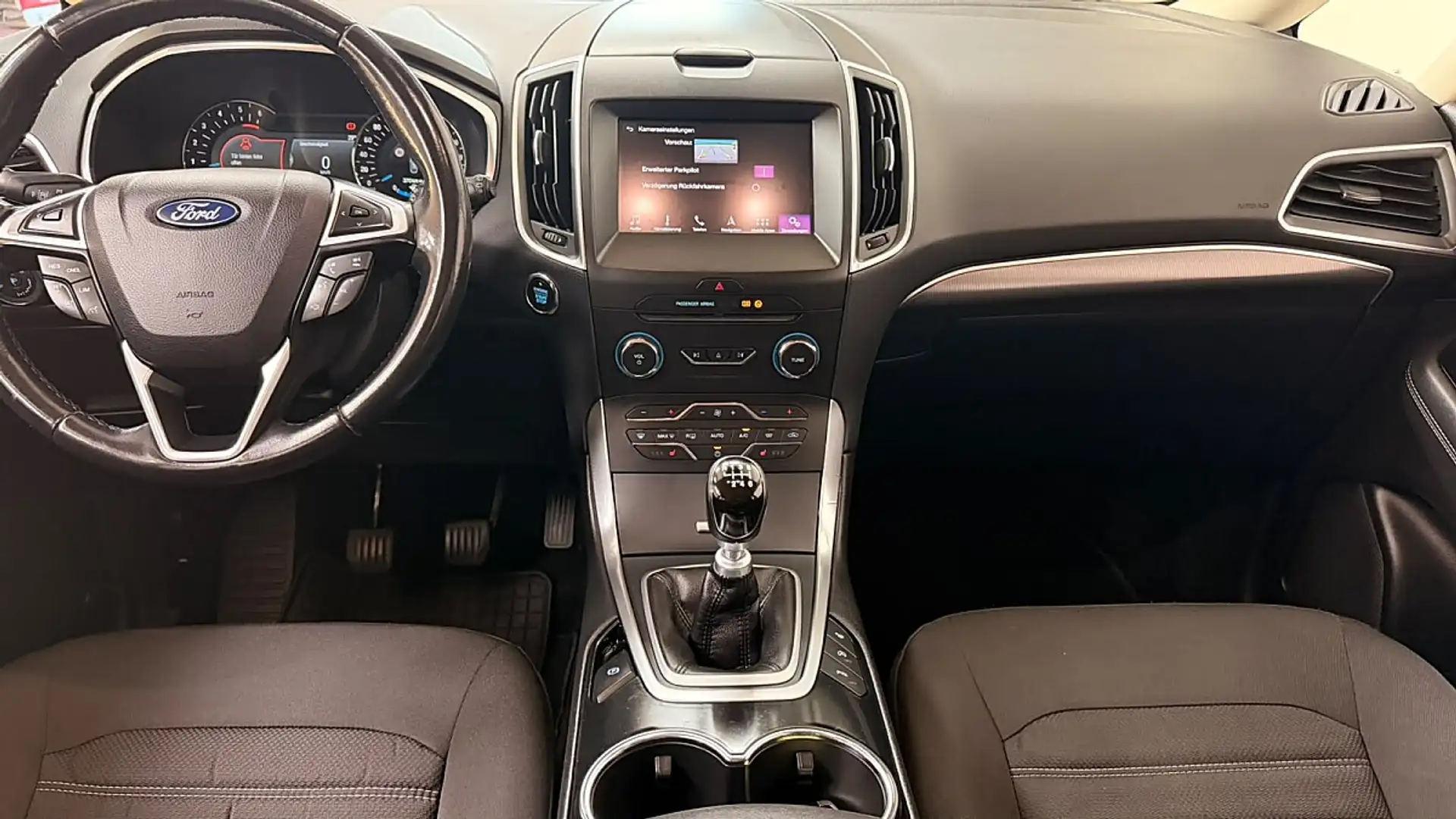 Ford Galaxy 2,0 EcoBlue SCR Titanium Grau - 2