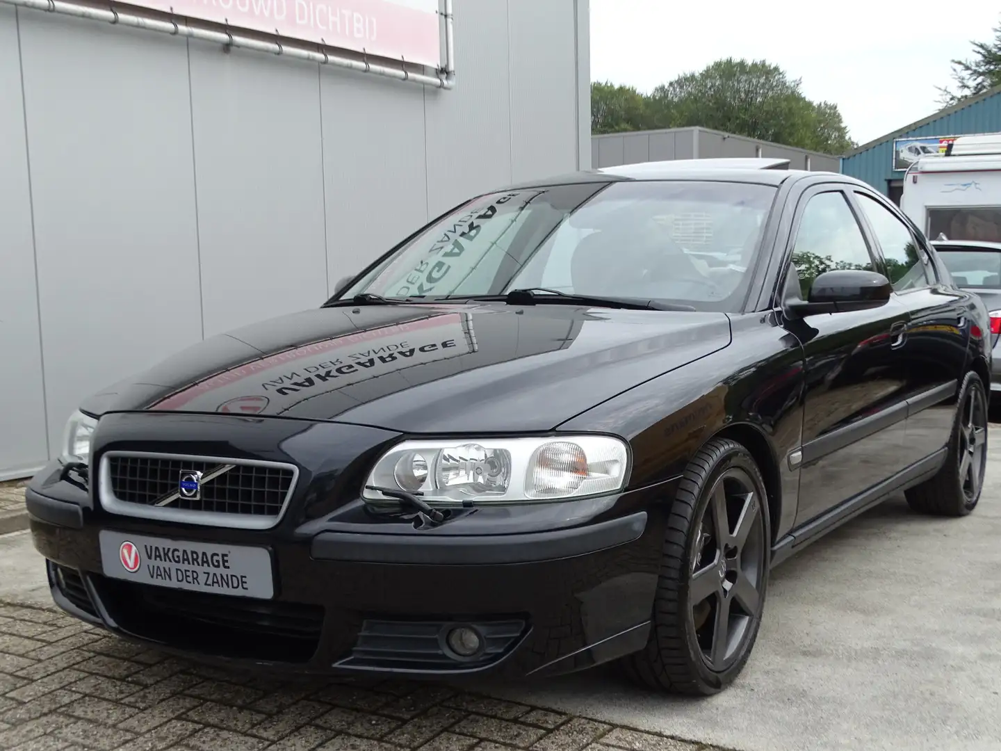 Volvo S60 2.5 R 300PK, Schuif/Kanteldak, Leder, Uniek, Space Noir - 2