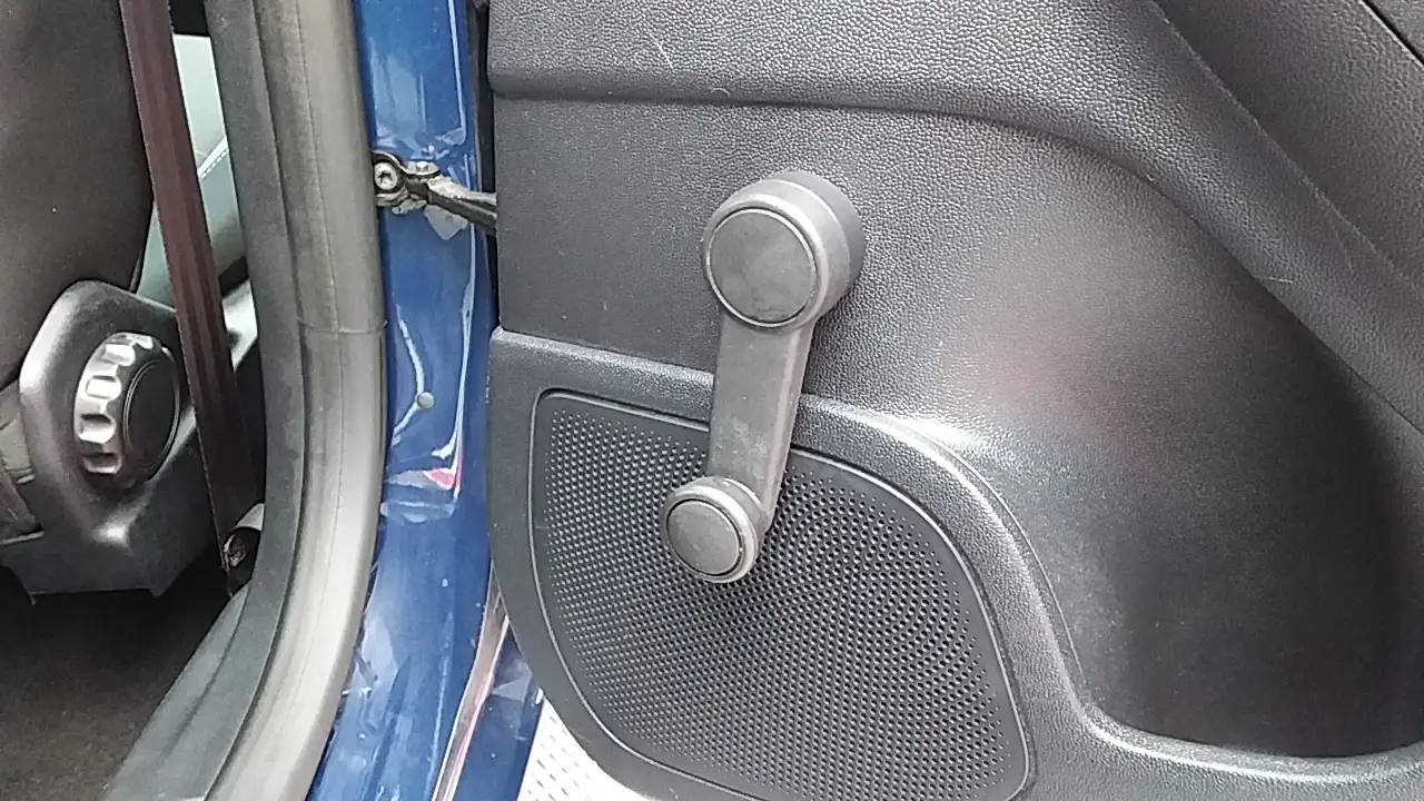 Ford Fiesta Active — photo 8