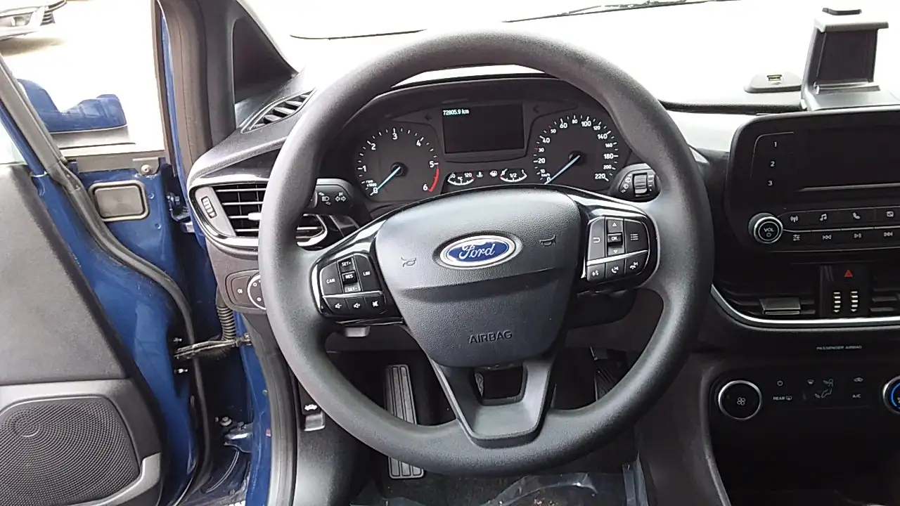 Ford Fiesta Active — photo 15
