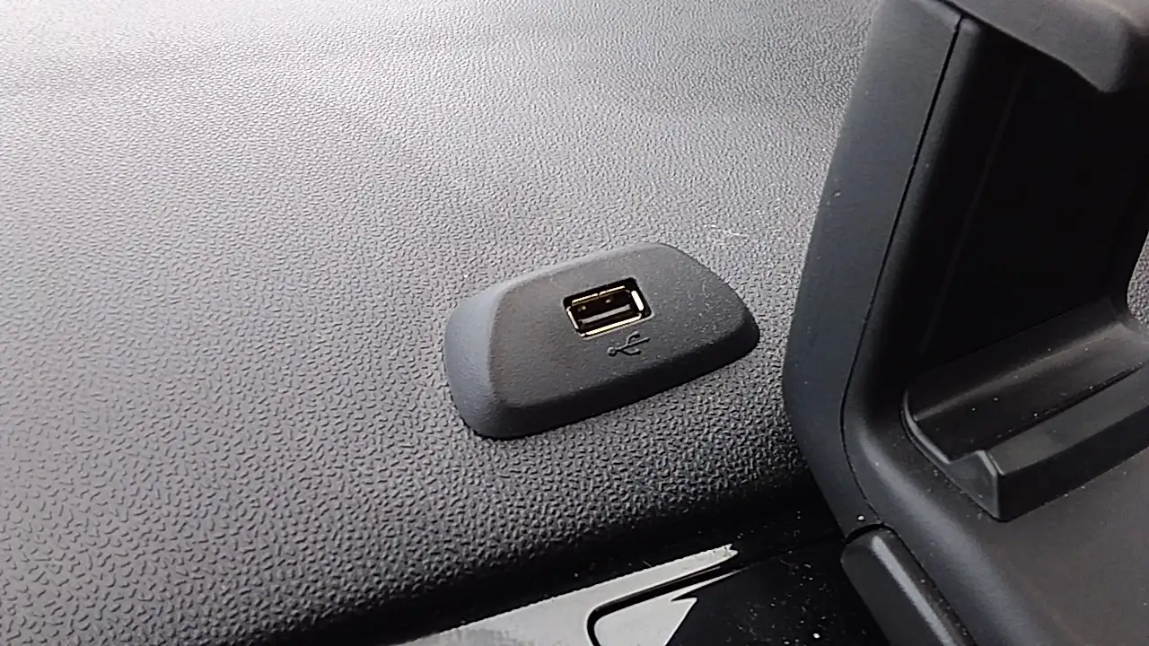 Ford Fiesta Active — photo 22