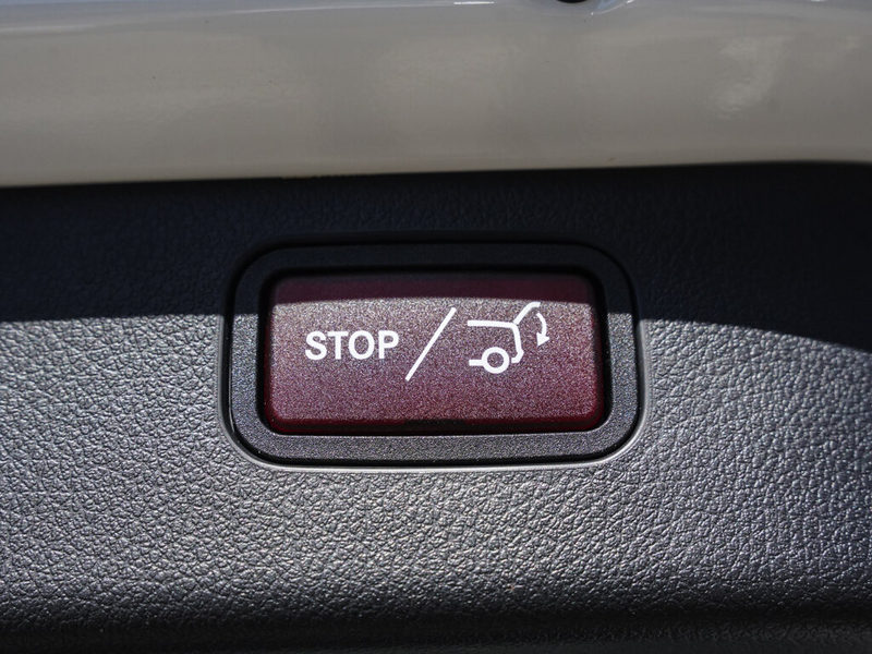 Mercedes-Benz C 300 C 300 e T AVANTGARDE MBUX KAMERA APPLE LED — photo 15