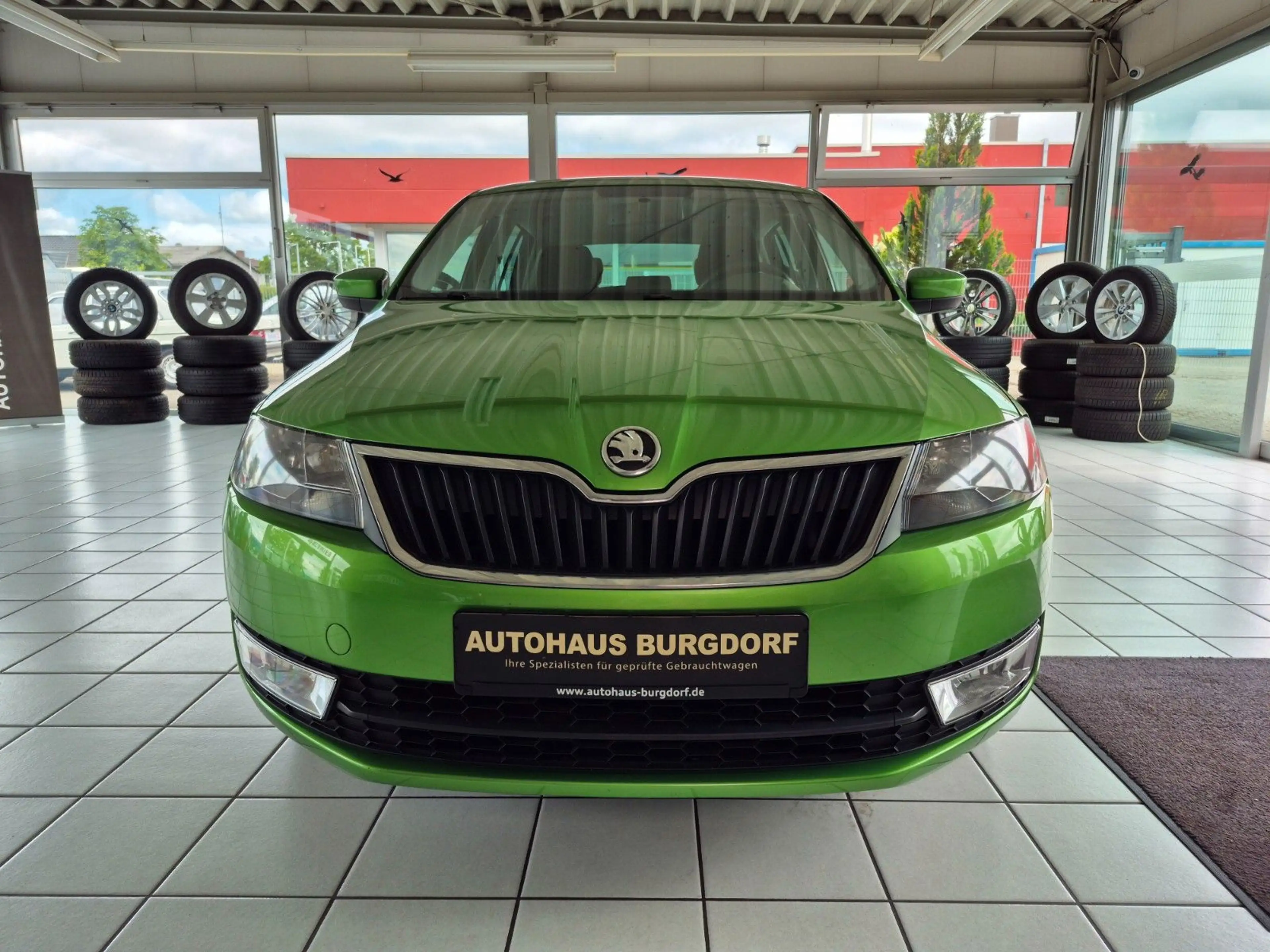 Skoda Rapid/Spaceback Spaceback Ambition Klima PDC Alufelgen — photo 2