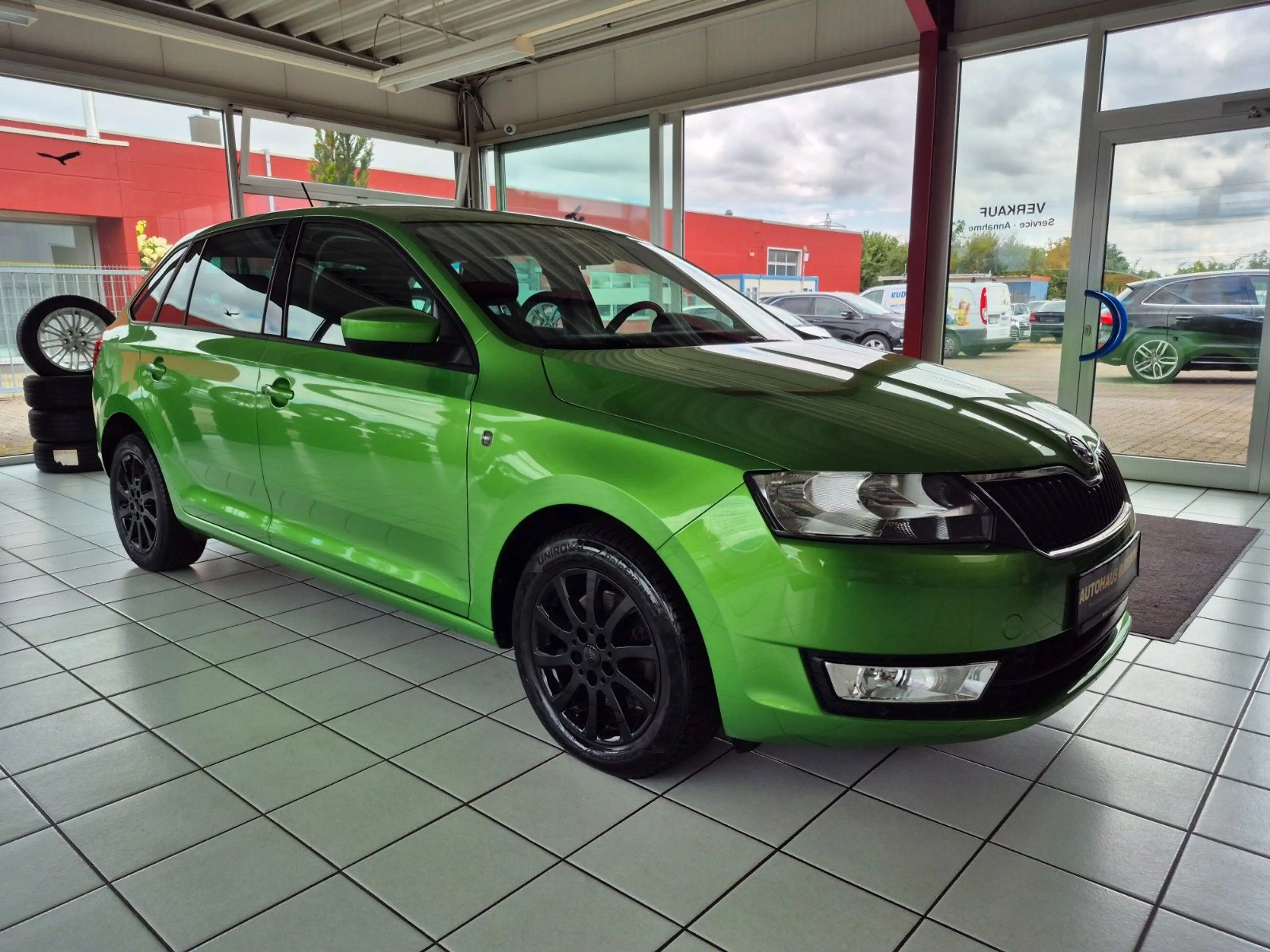 Skoda Rapid/Spaceback Spaceback Ambition Klima PDC Alufelgen — photo 3